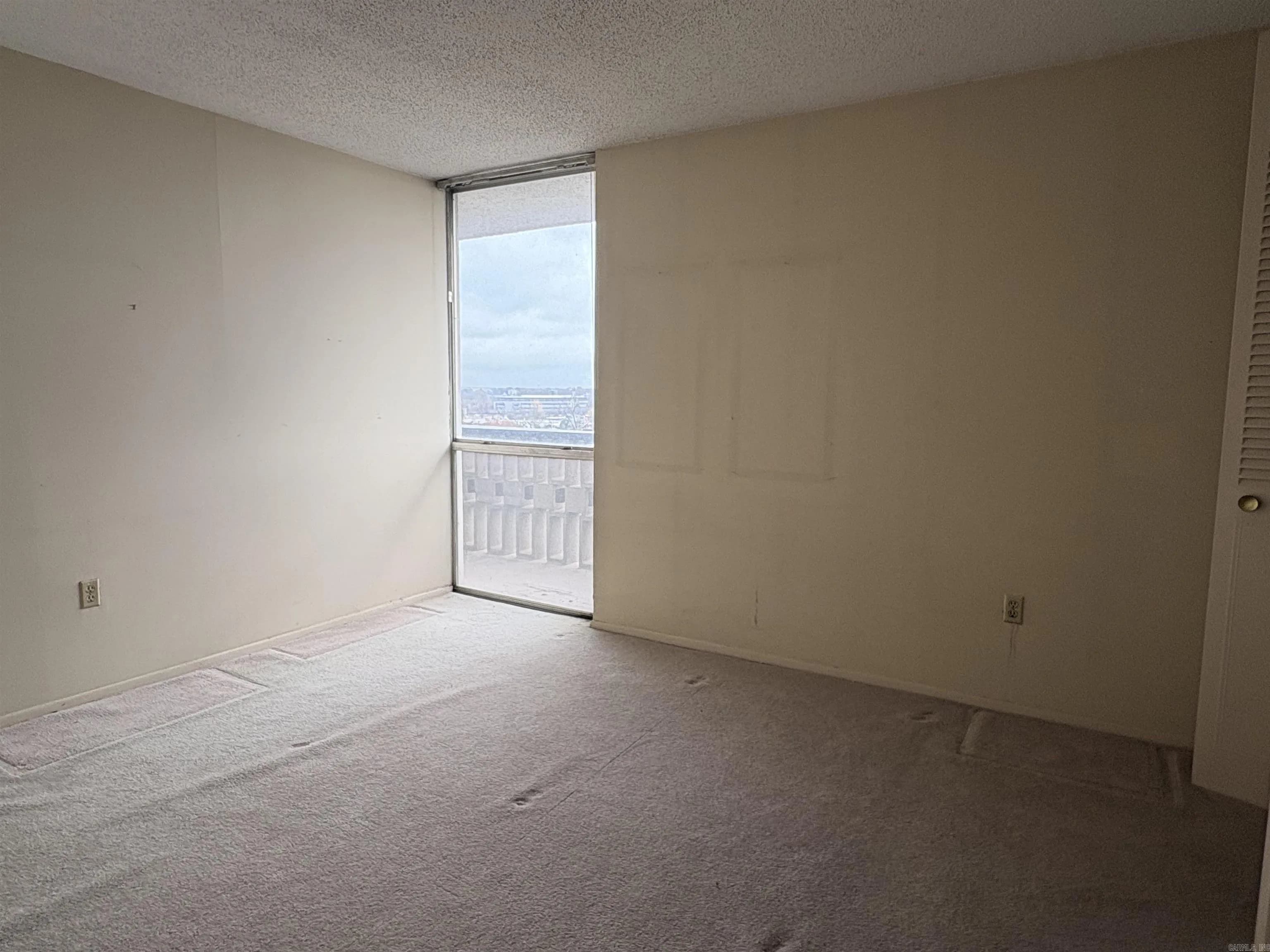 Property at 700 E 9th st  7a - Image 7