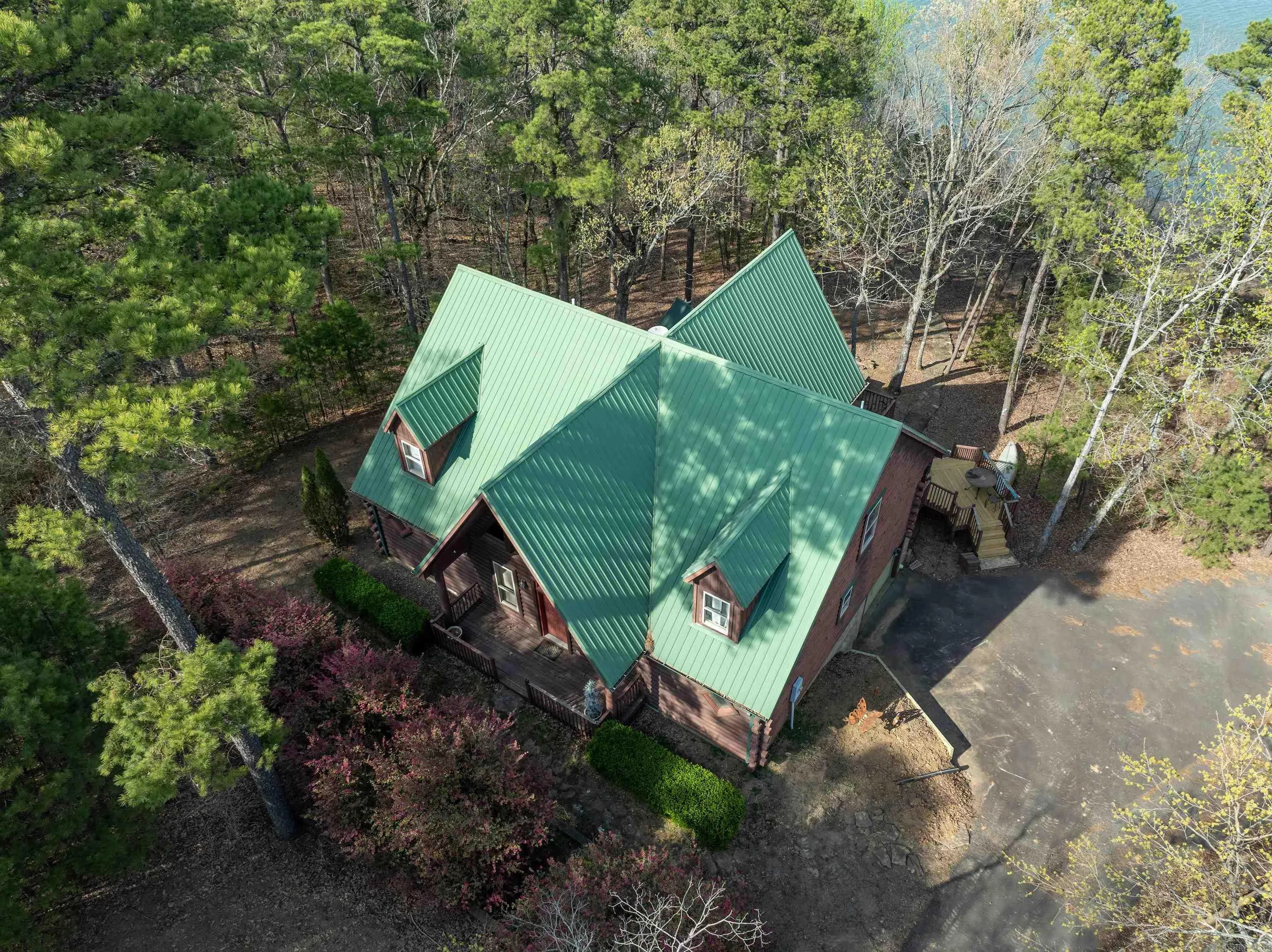 Property at 194  Lake point - Image 8