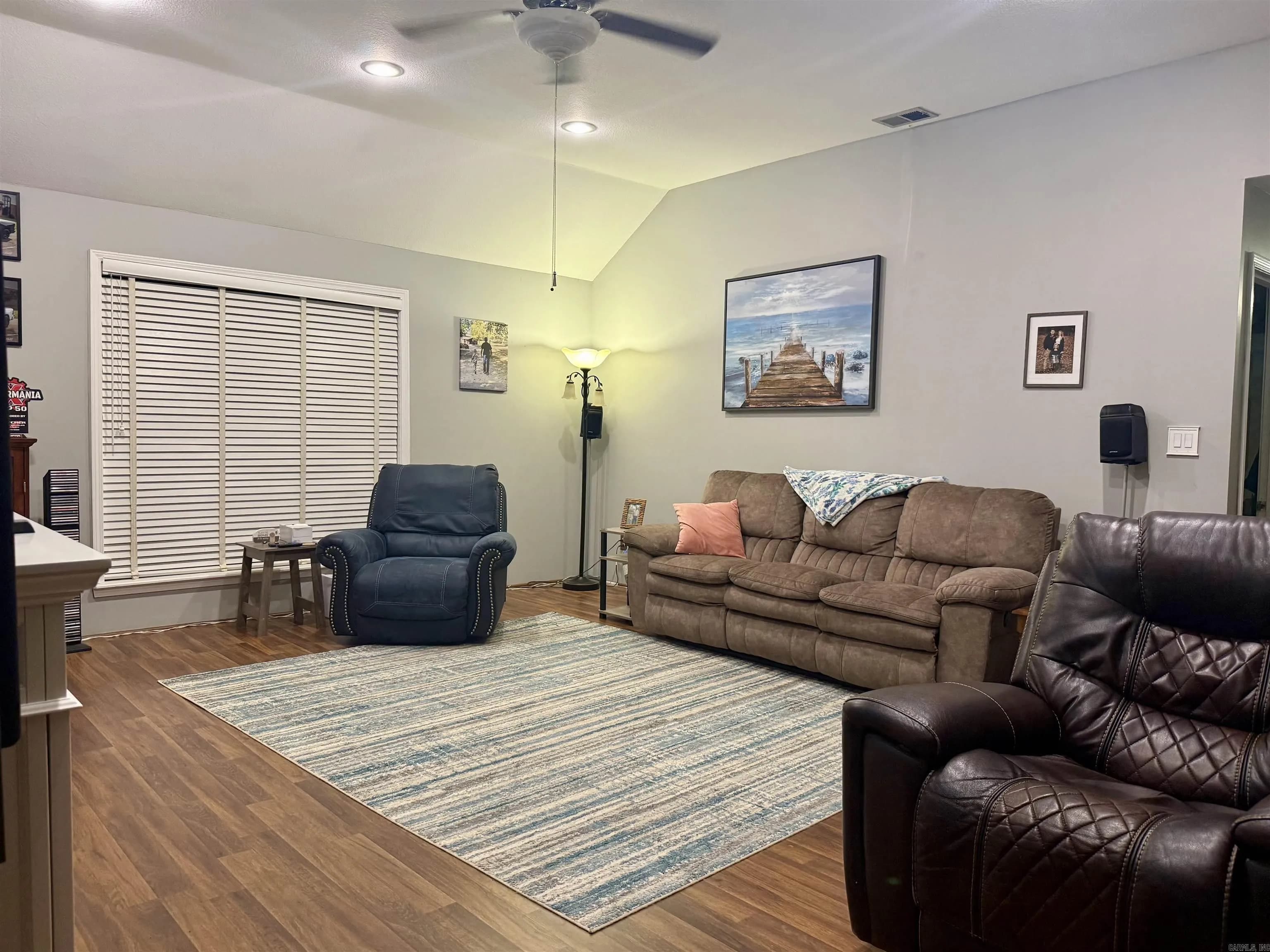 Property at 3007  Newcastle - Image 4