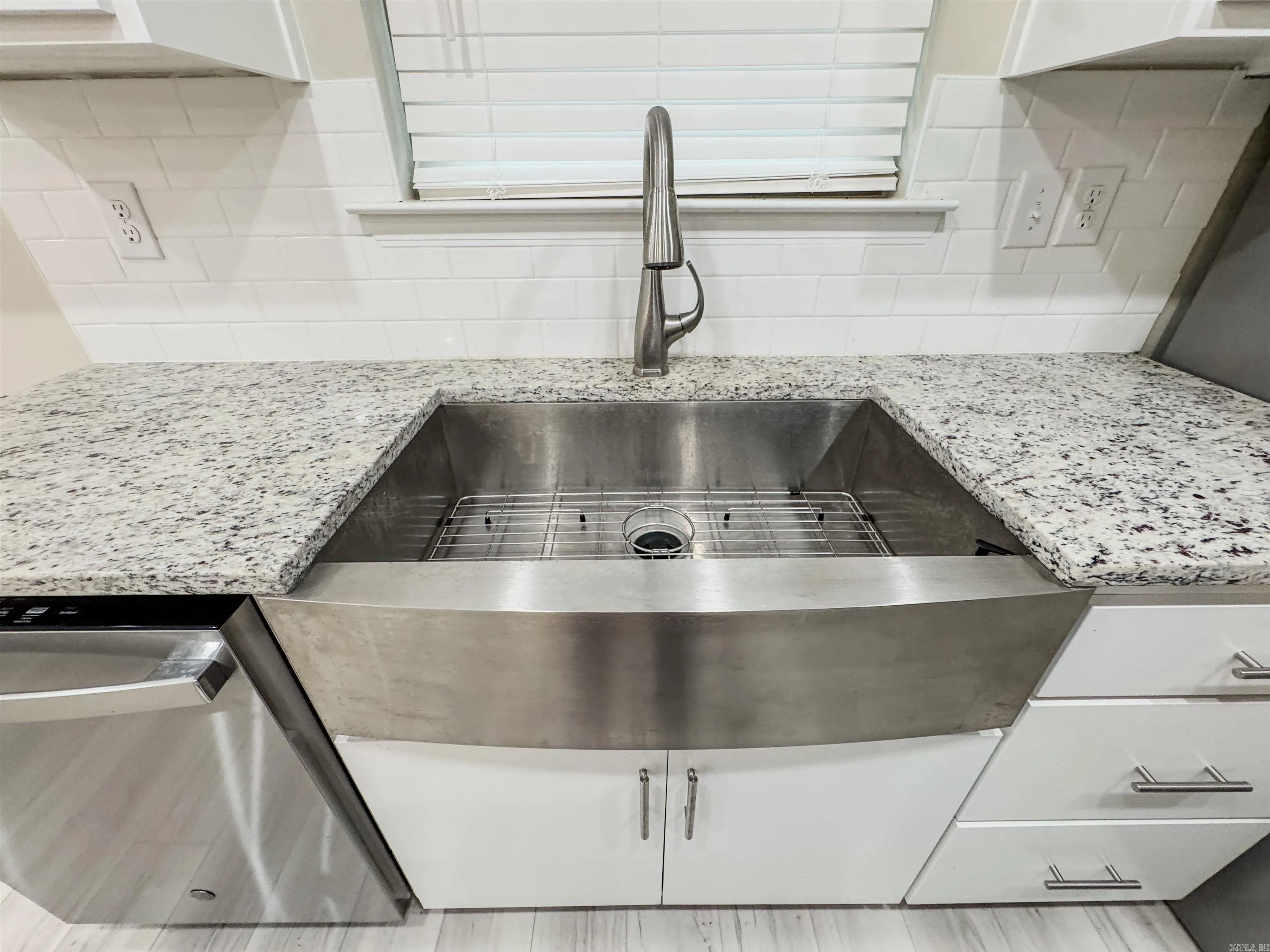 Property at 51  Ten point - Image 13