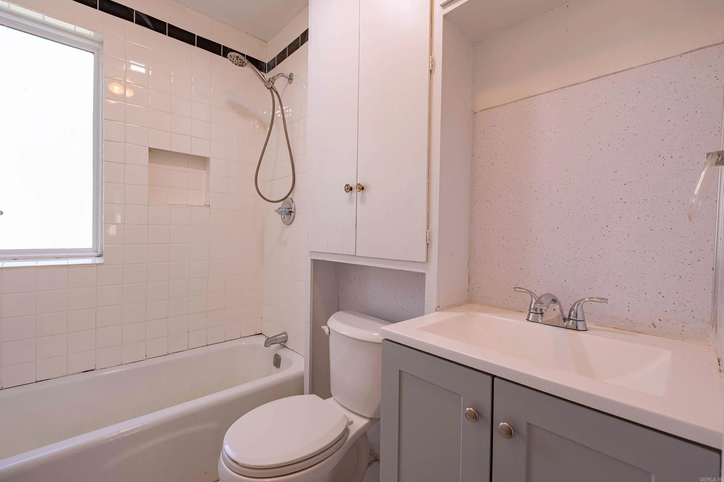 Property at 1310 E North - Image 20