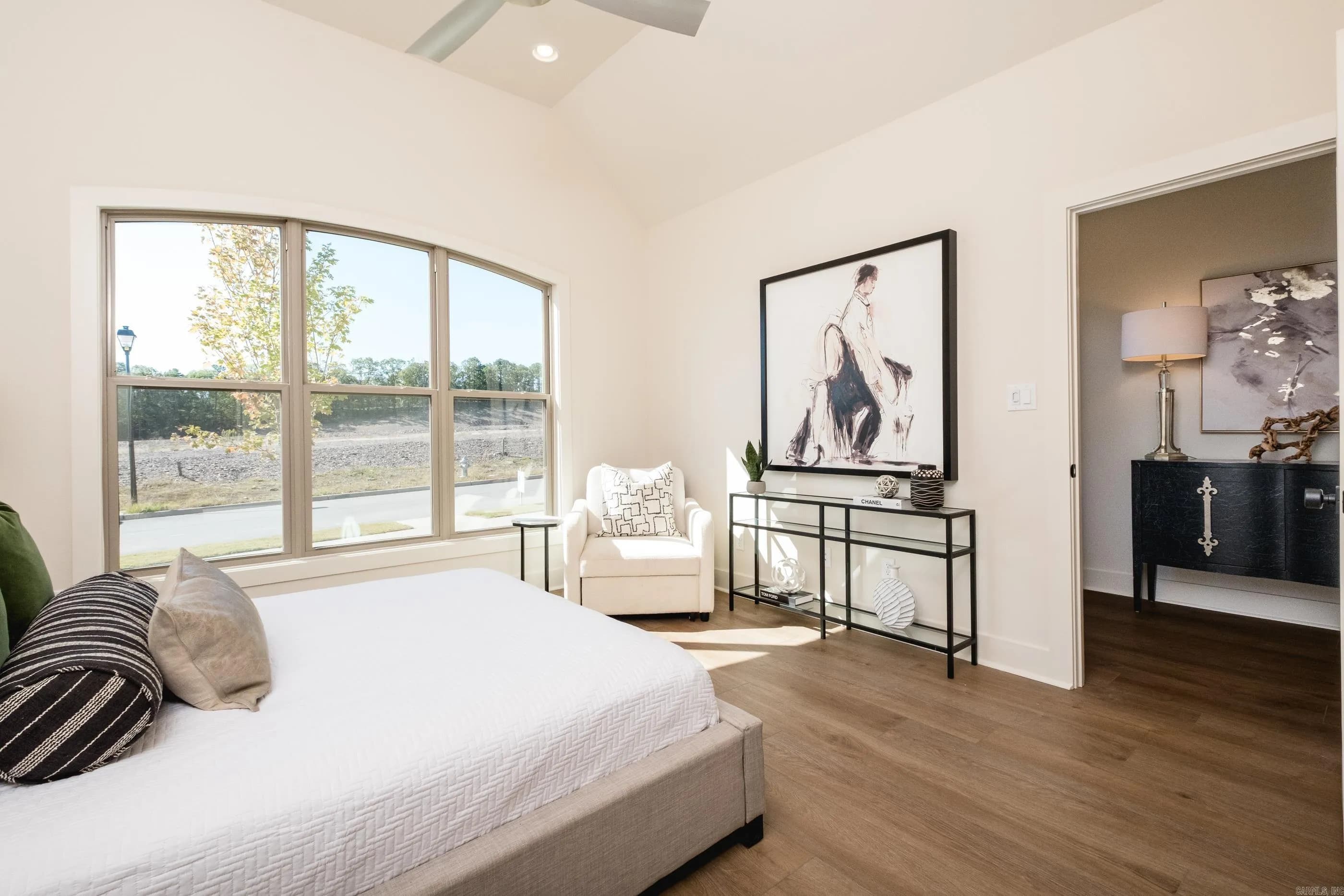 Property at 14  Driftwood - Image 9