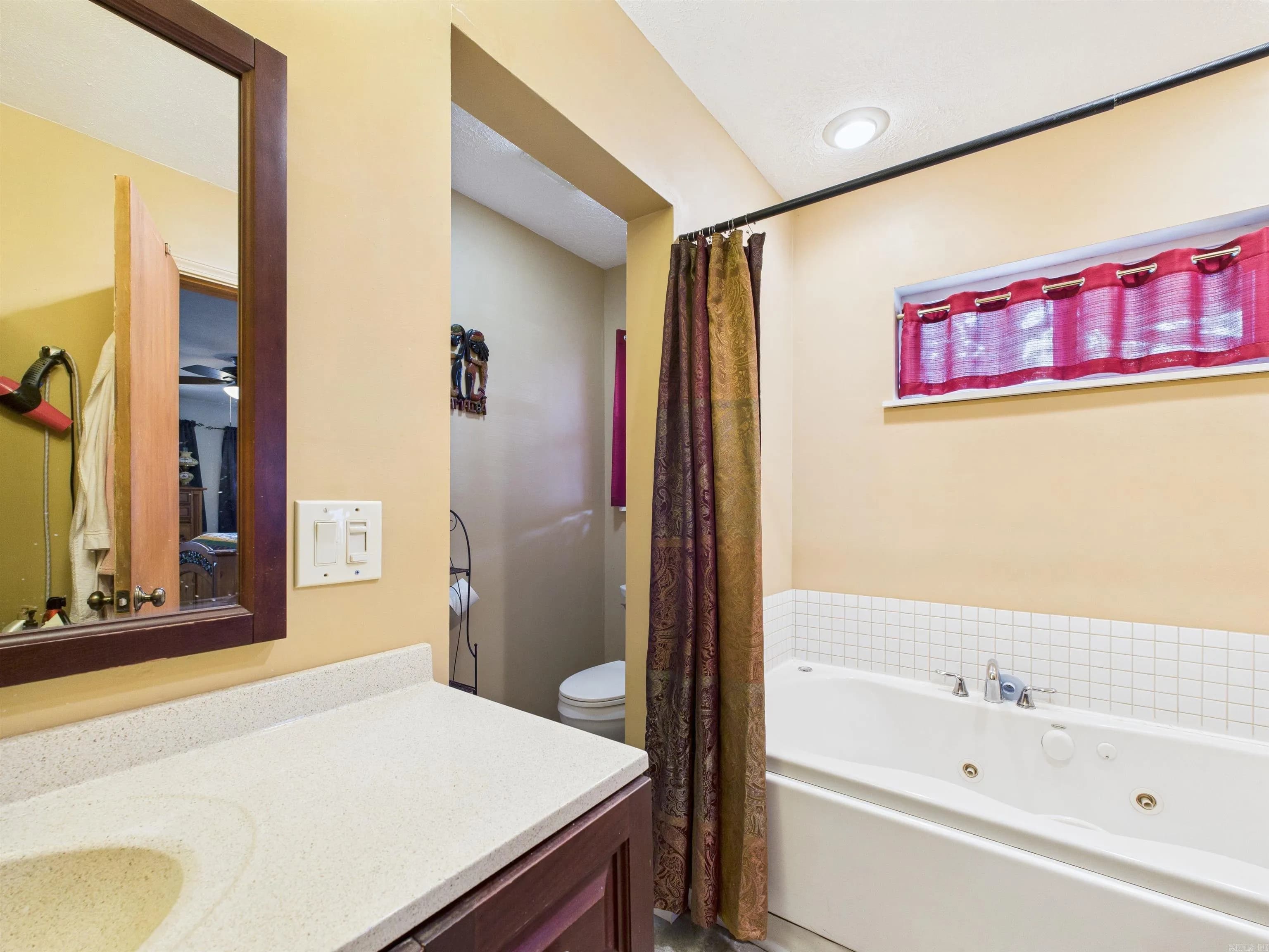 Property at 213  Glenview - Image 36