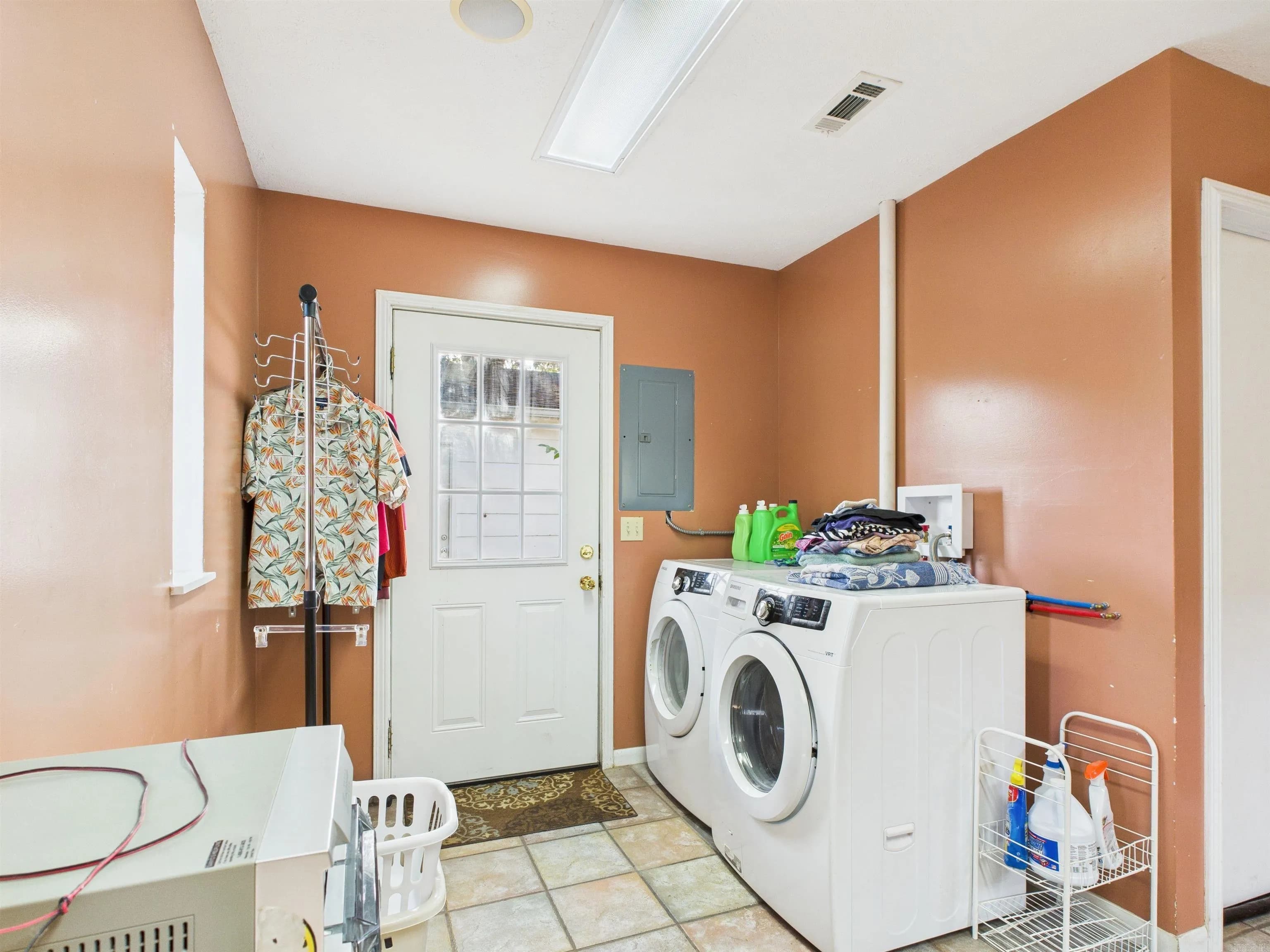 Property at 213  Glenview - Image 32