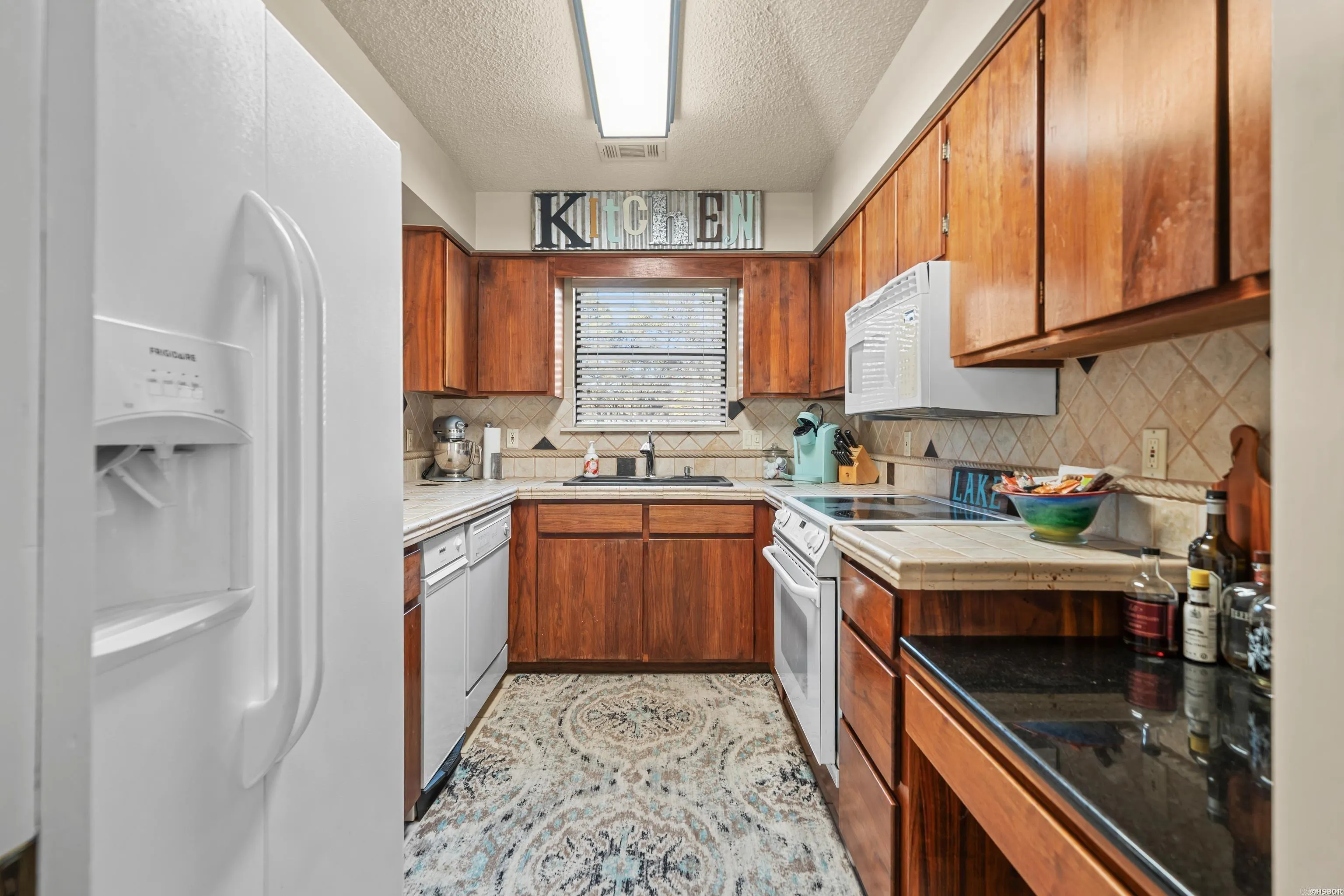 Property at 208  Daffodil, C-2 - Image 16
