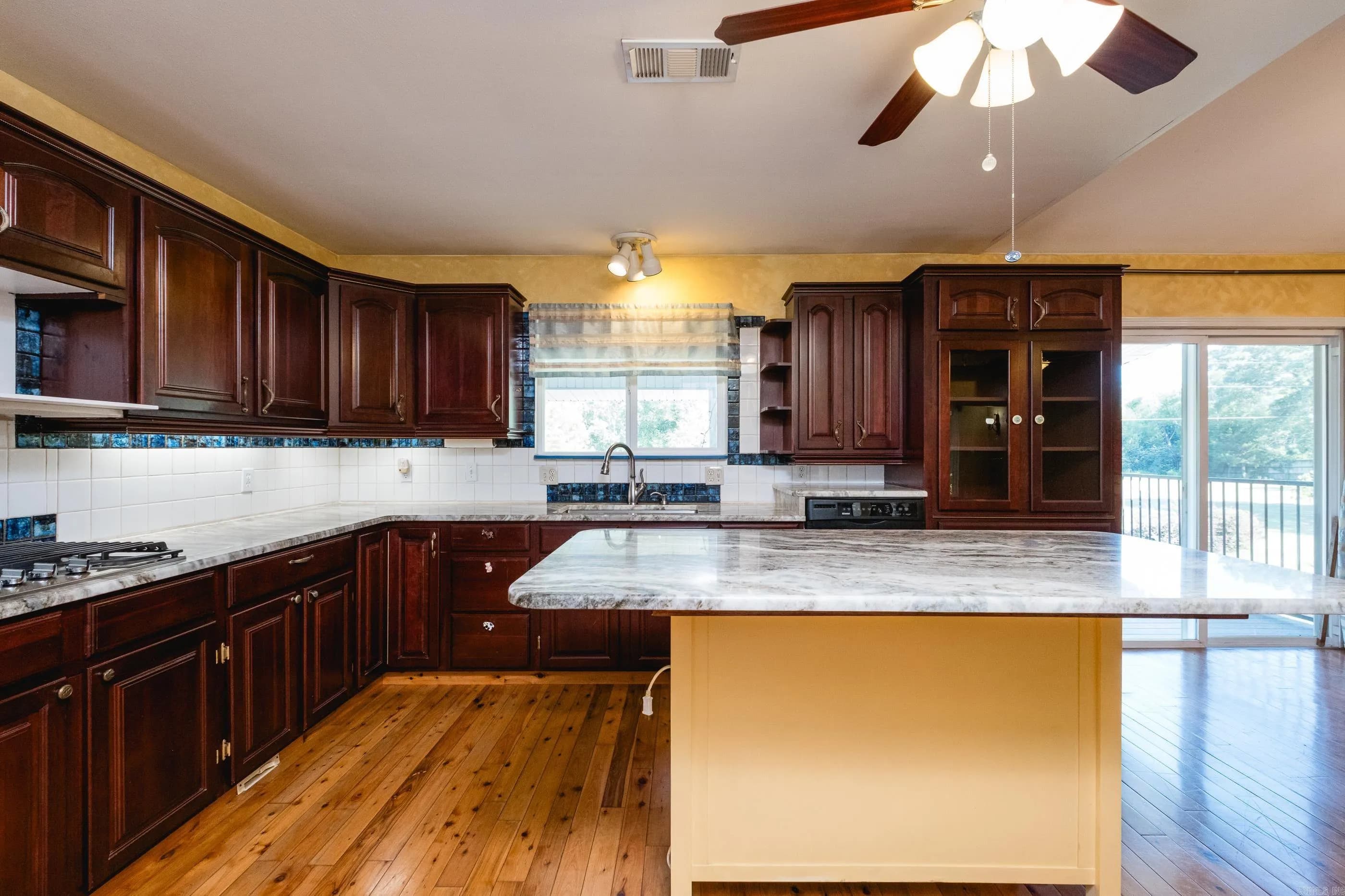 Property at 8285  Zuber - Image 10