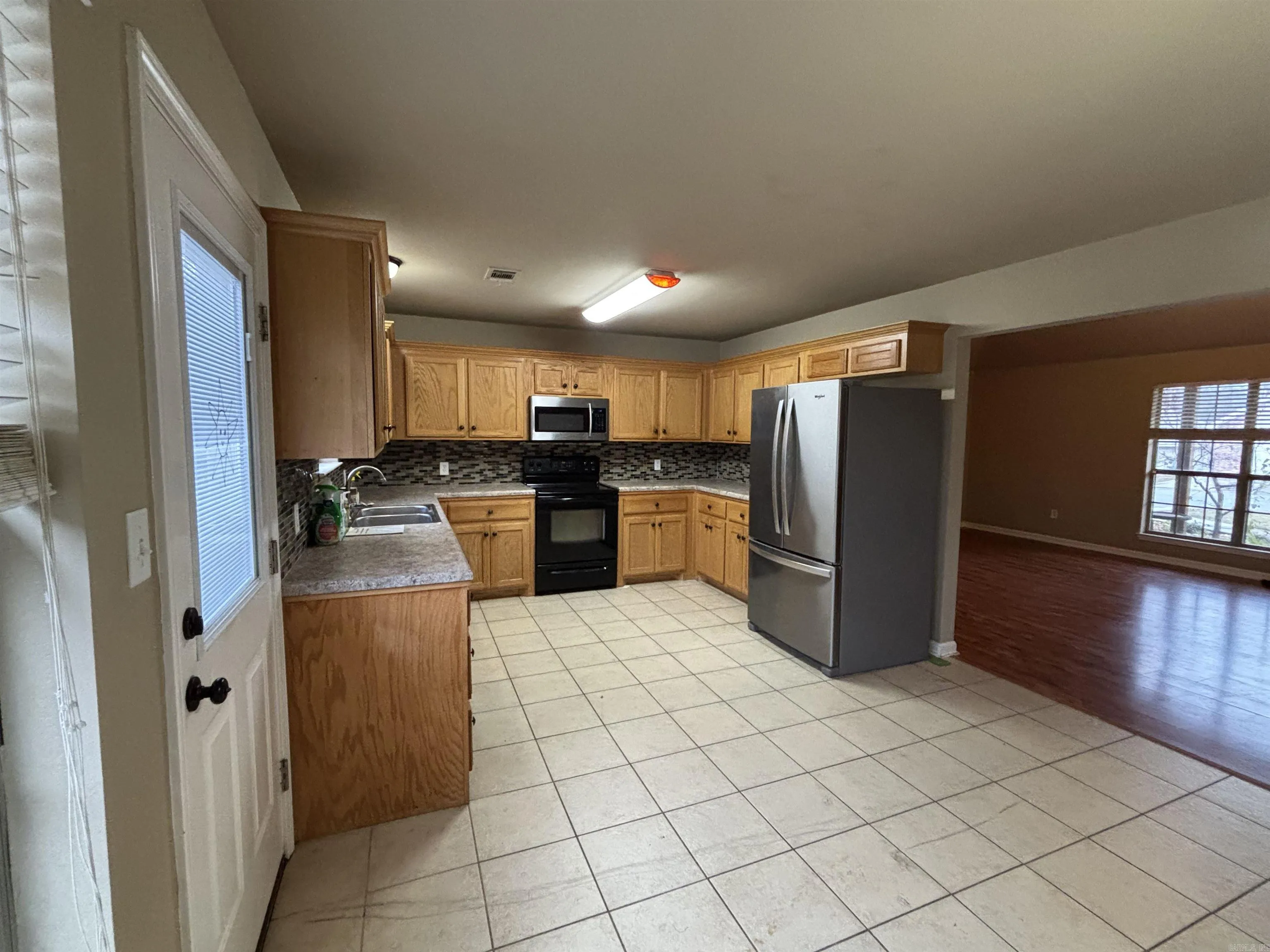 Property at 3309  Arkansas - Image 8