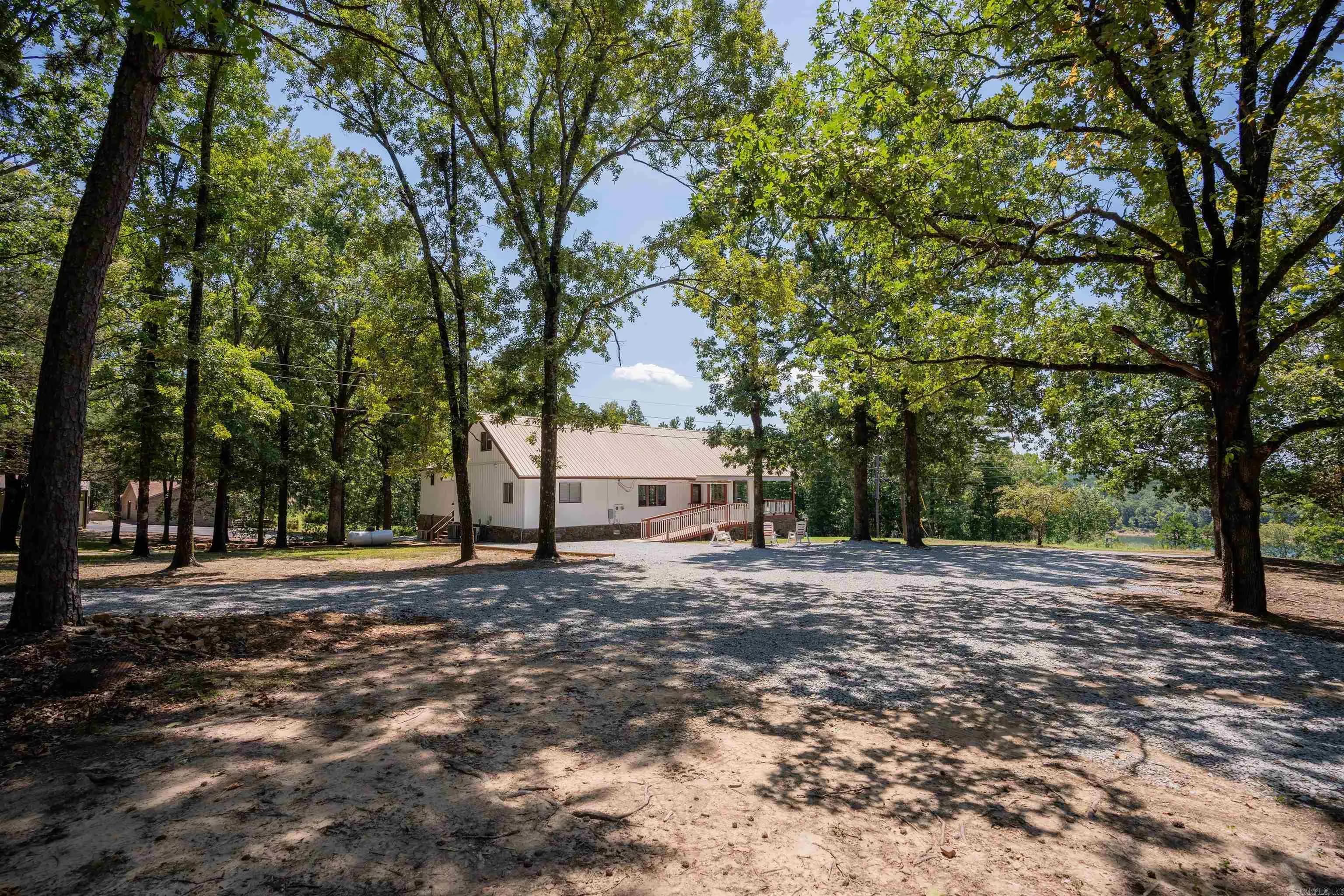 Property at 249  Lookout - Image 39
