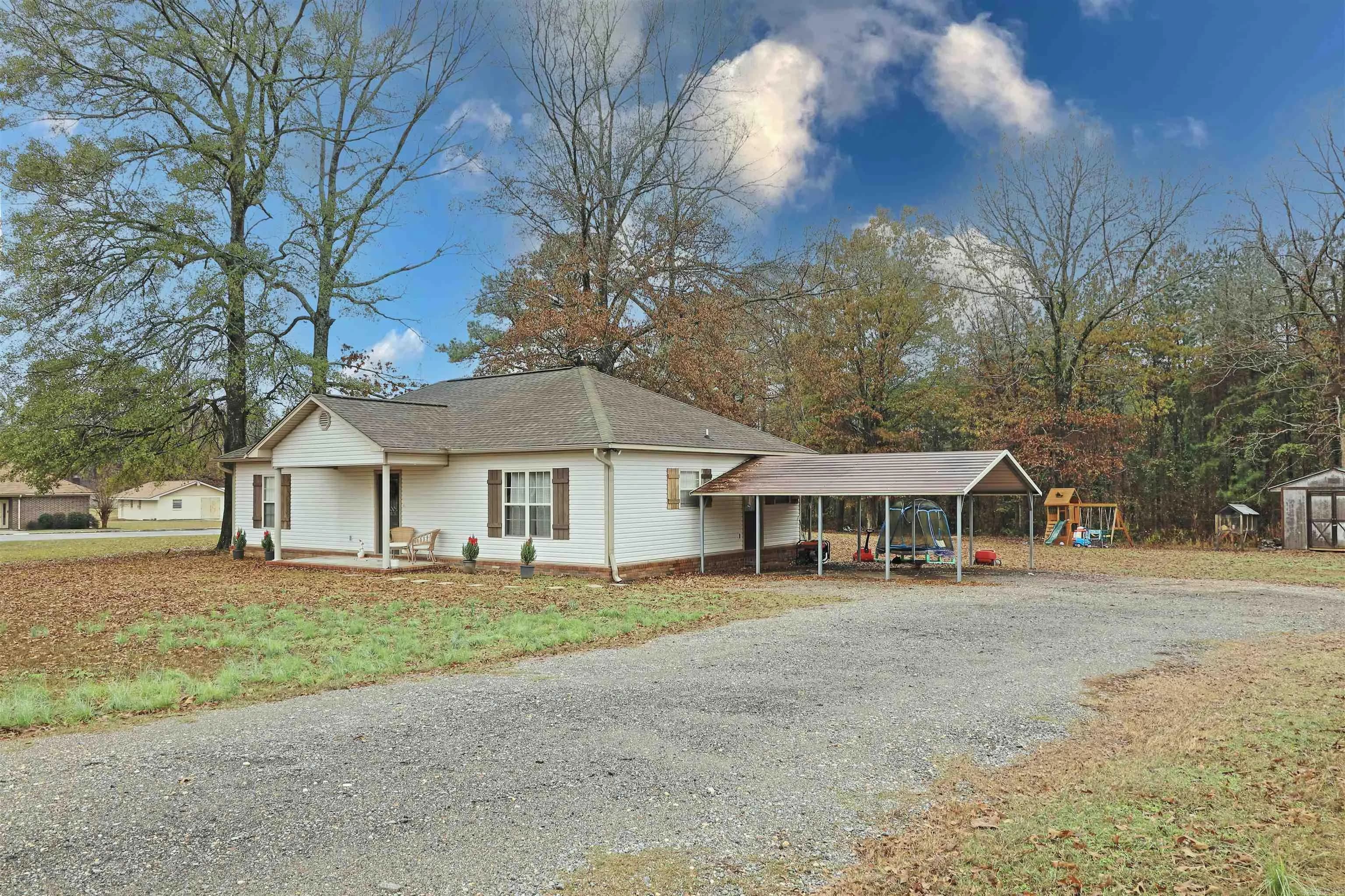 Property at 39  Grant 135 - Image 19