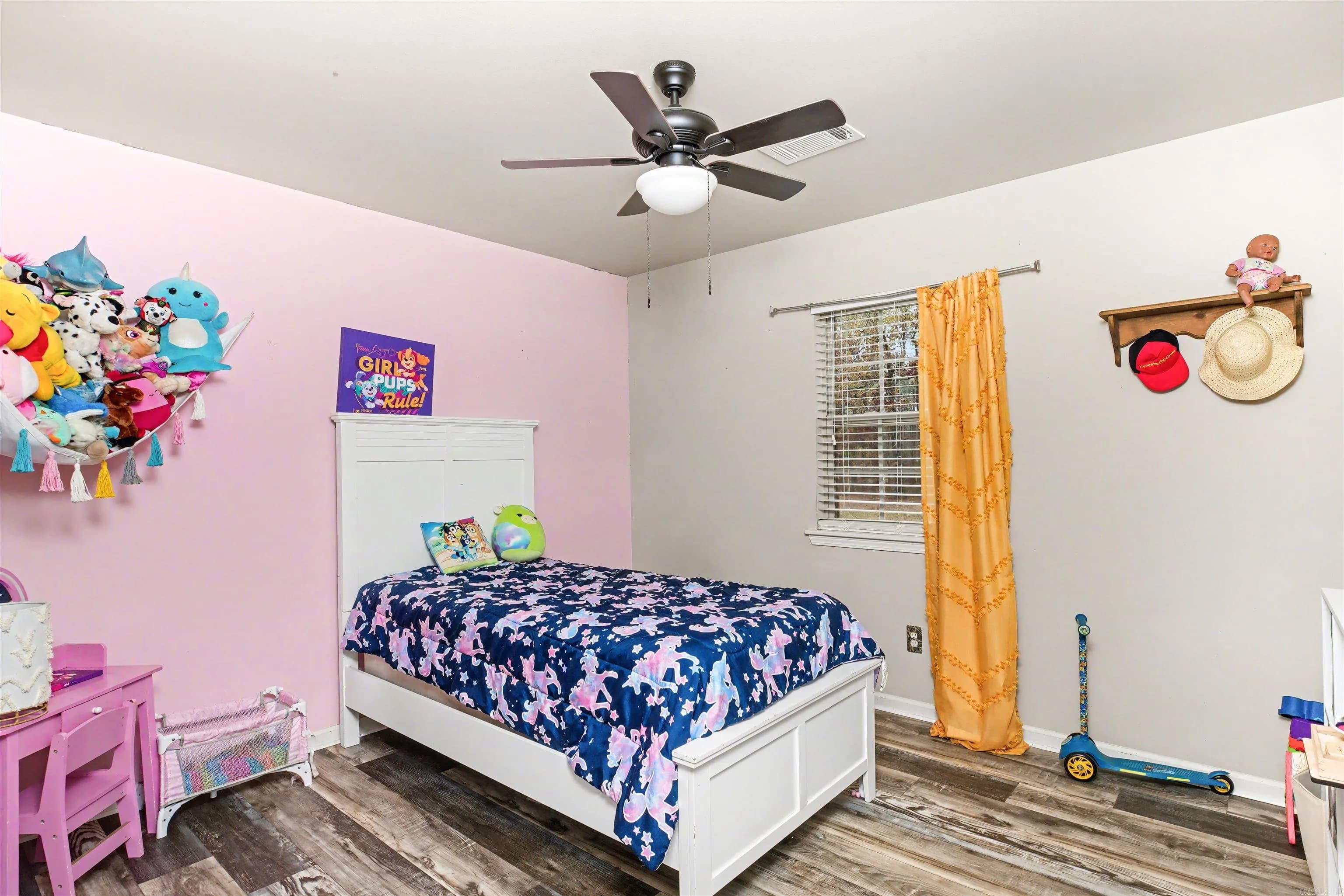 Property at 39  Grant 135 - Image 14