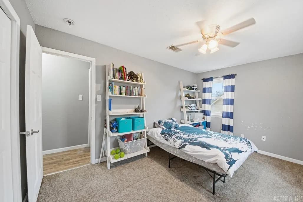 Property at 805  Eastern - Image 40