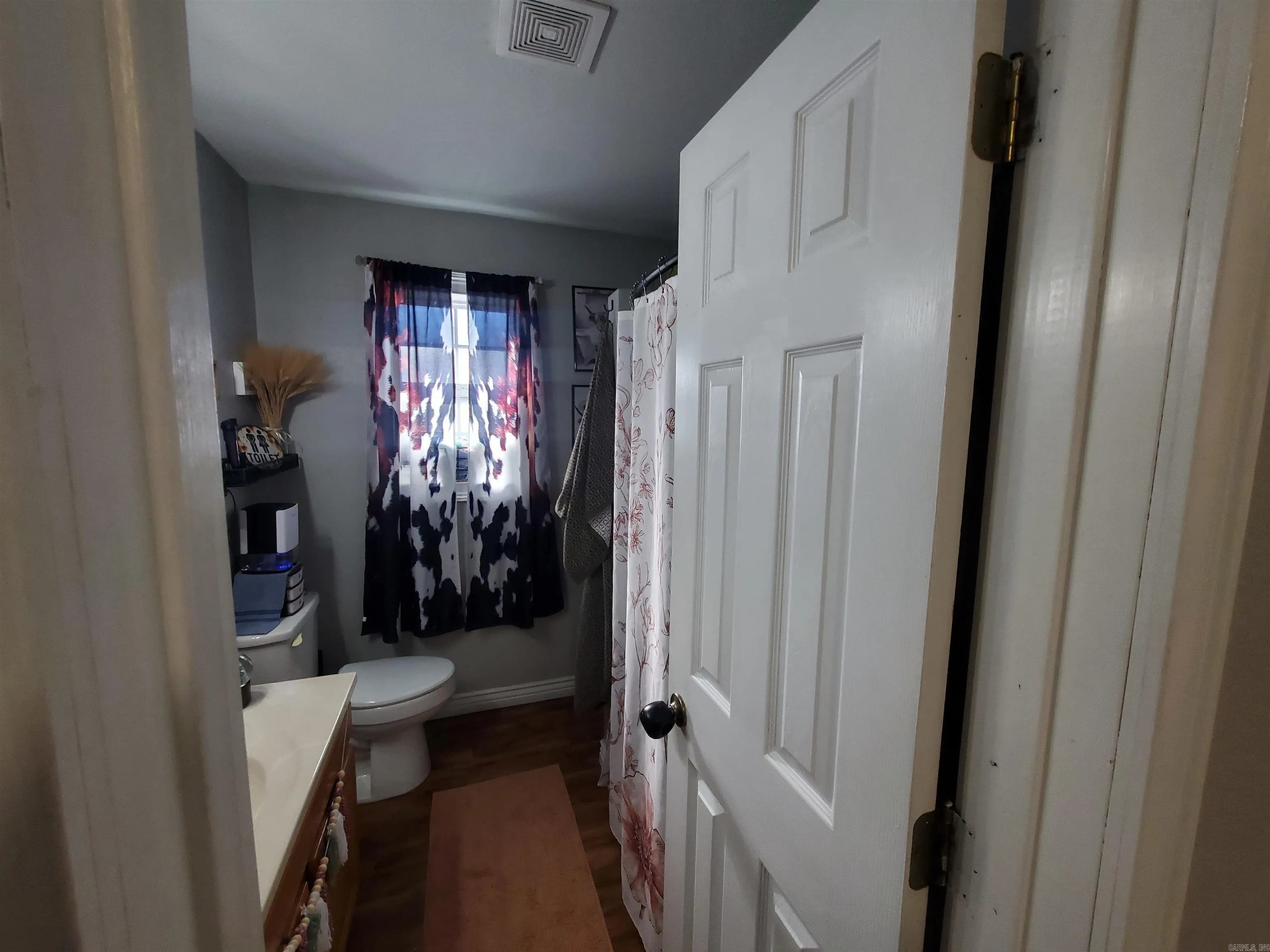 Property at 714 W 7th - Image 26