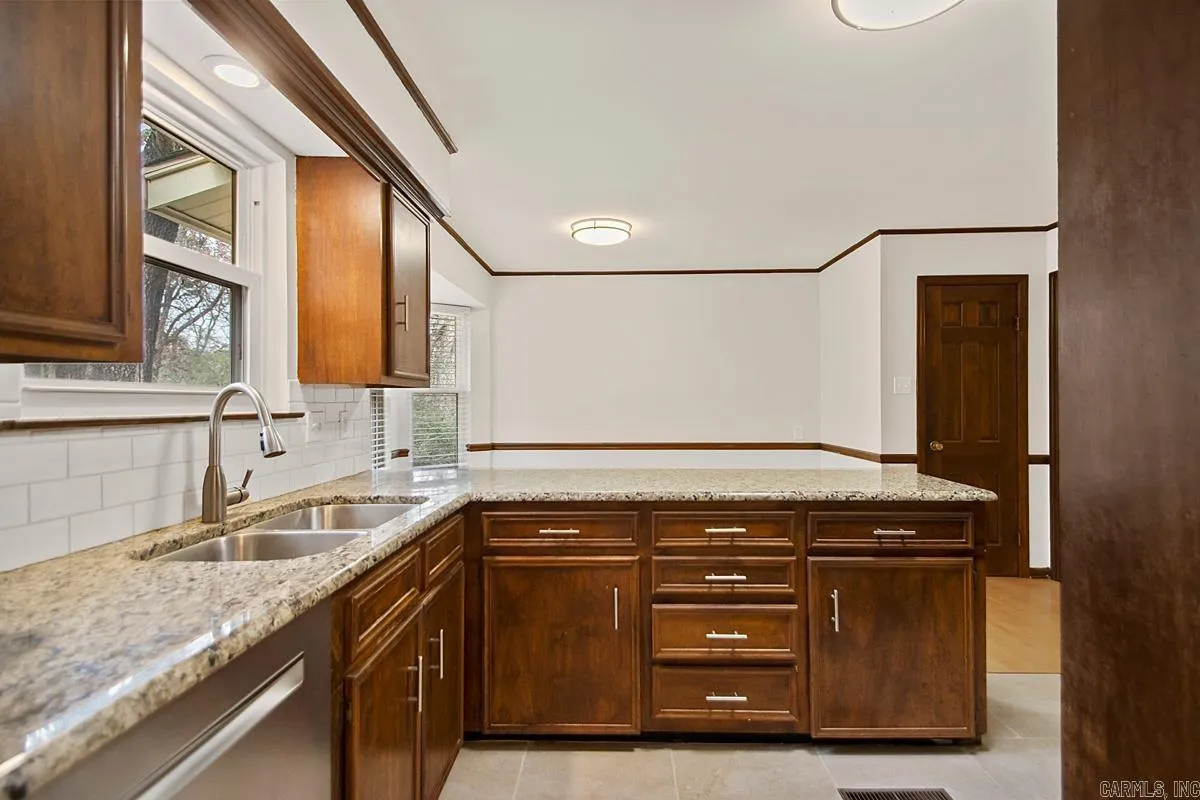 Property at 8714  Boulder - Image 7