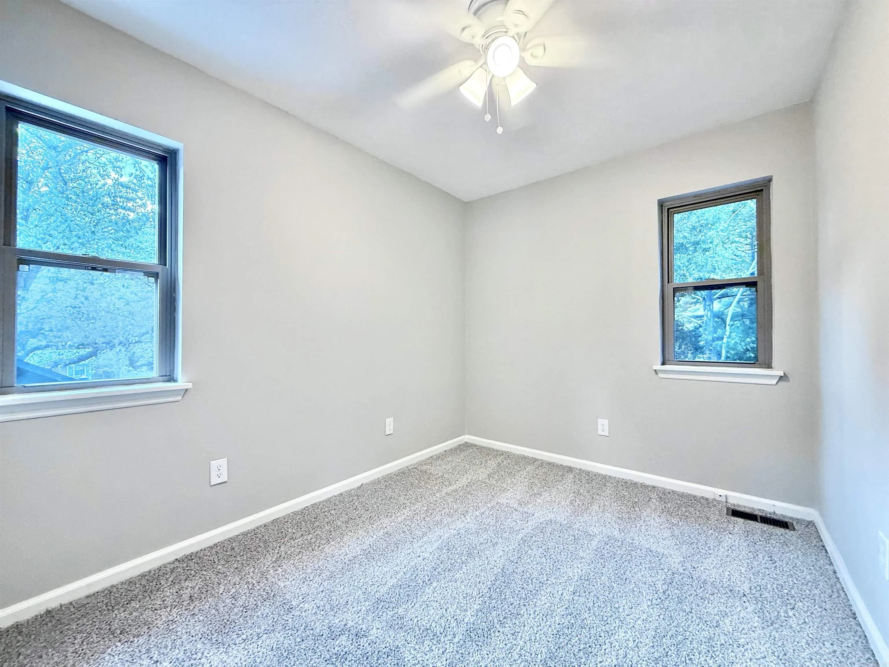 Property at 92  Sycamore - Image 12
