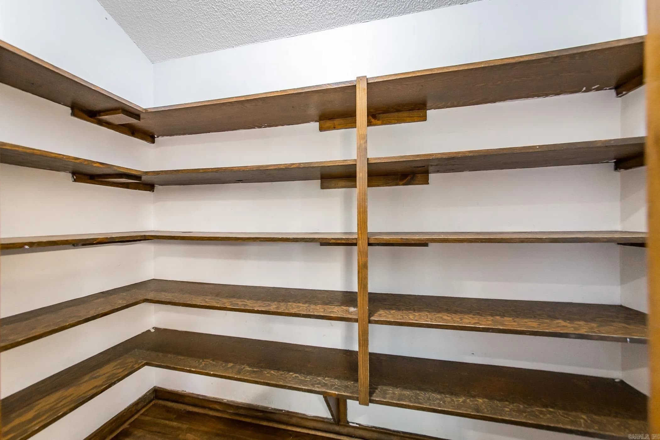 Property at 1520  Pine - Image 12