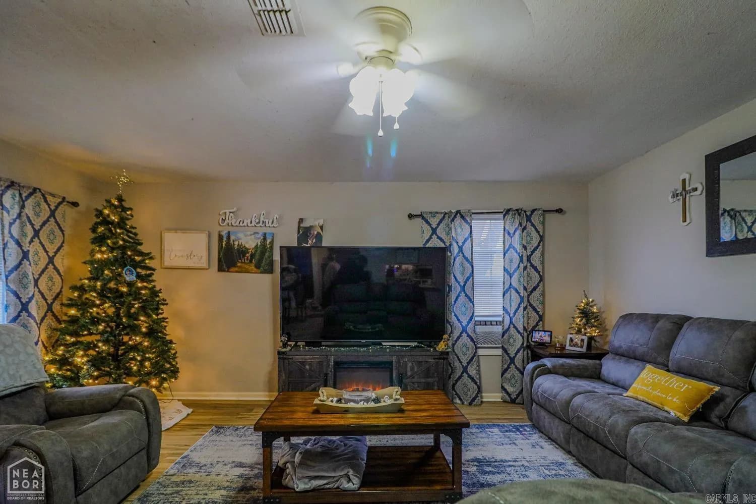 Property at 329  Sharon - Image 6
