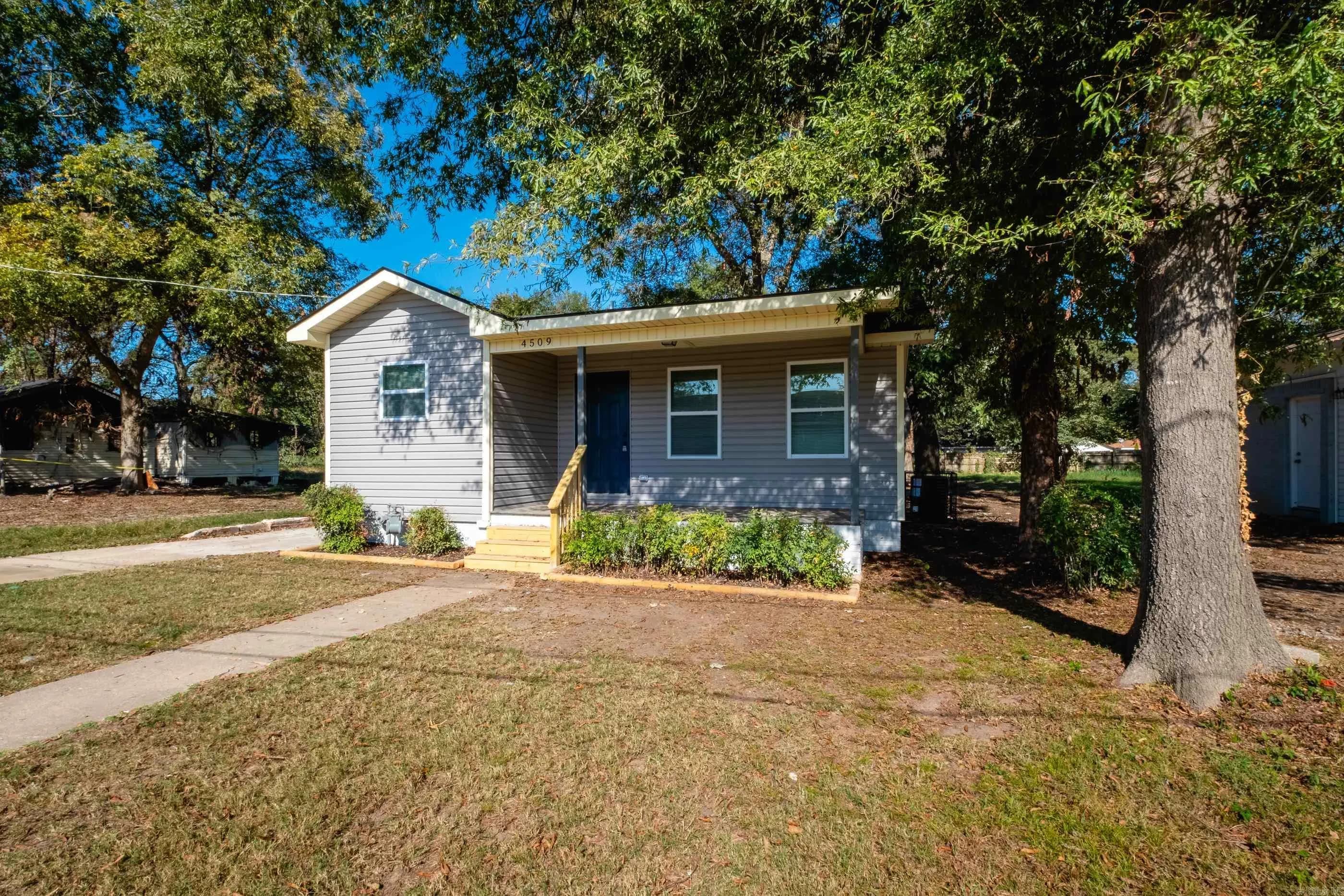 Property at 4509  Haywood - Image 3
