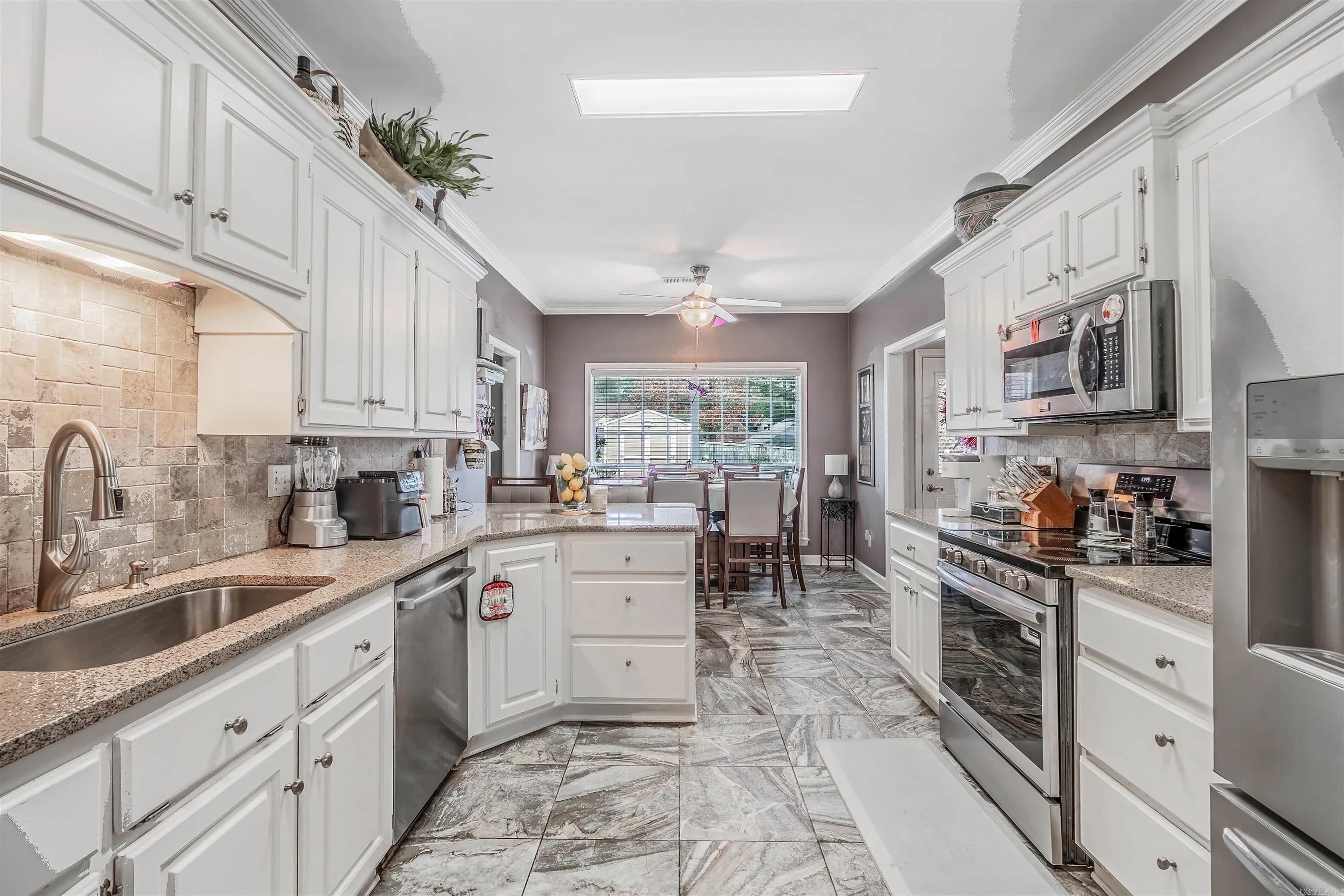 Property at 5  Greeson cove - Image 4