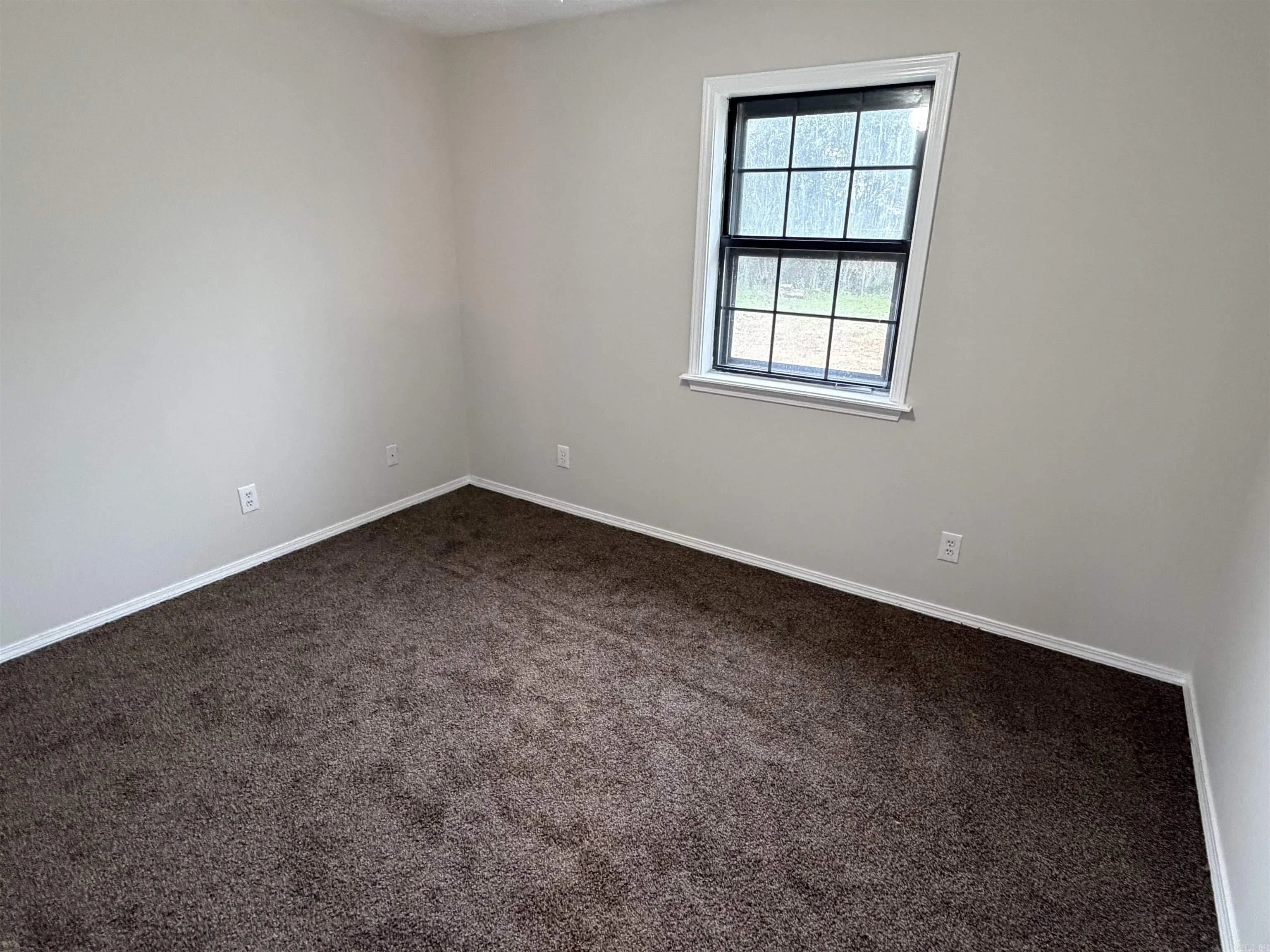 Property at 415  Wildwood - Image 11