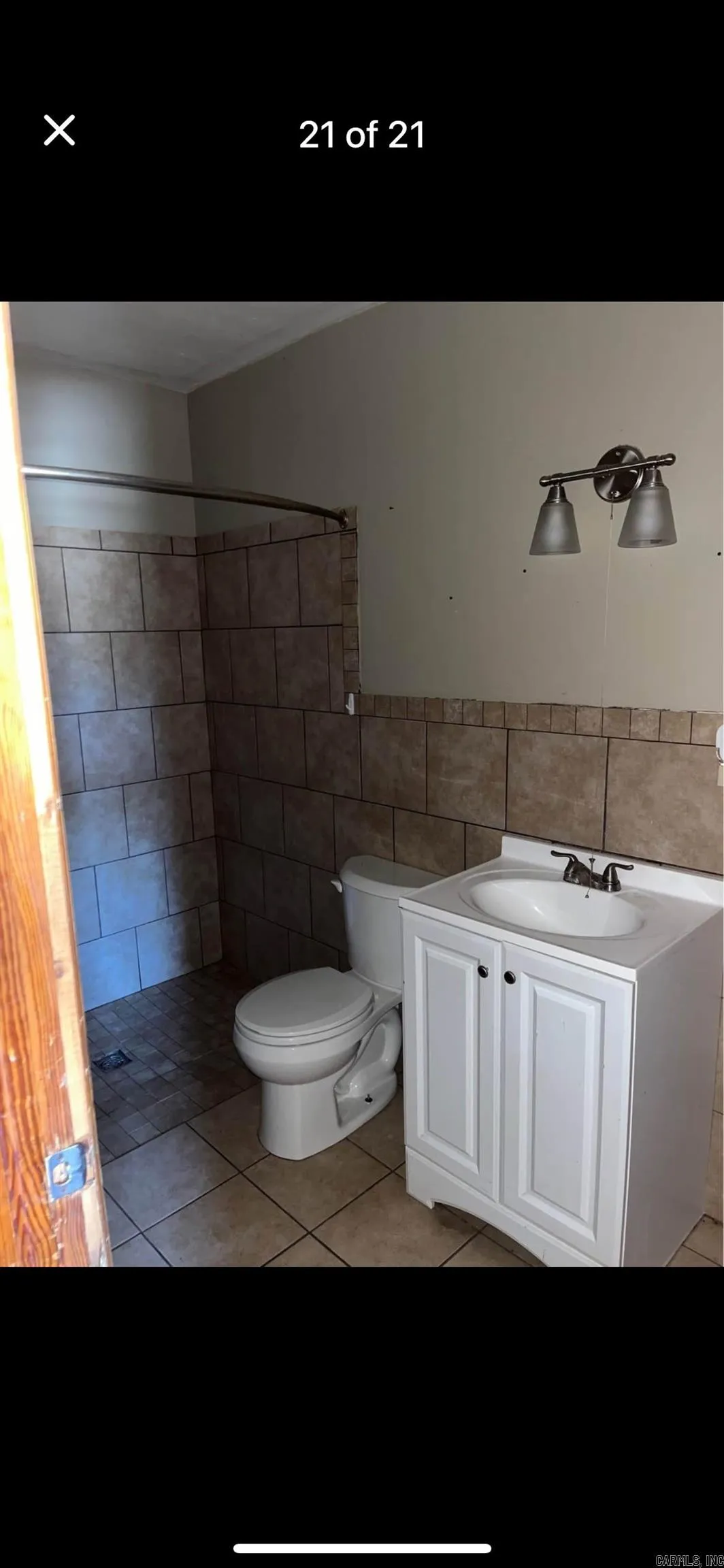 Property at 1680  Case - Image 20
