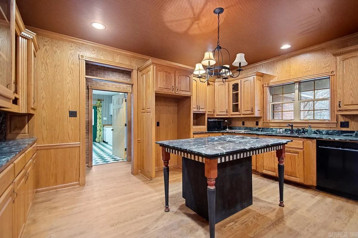 Property at 3006  Hot springs - Image 7