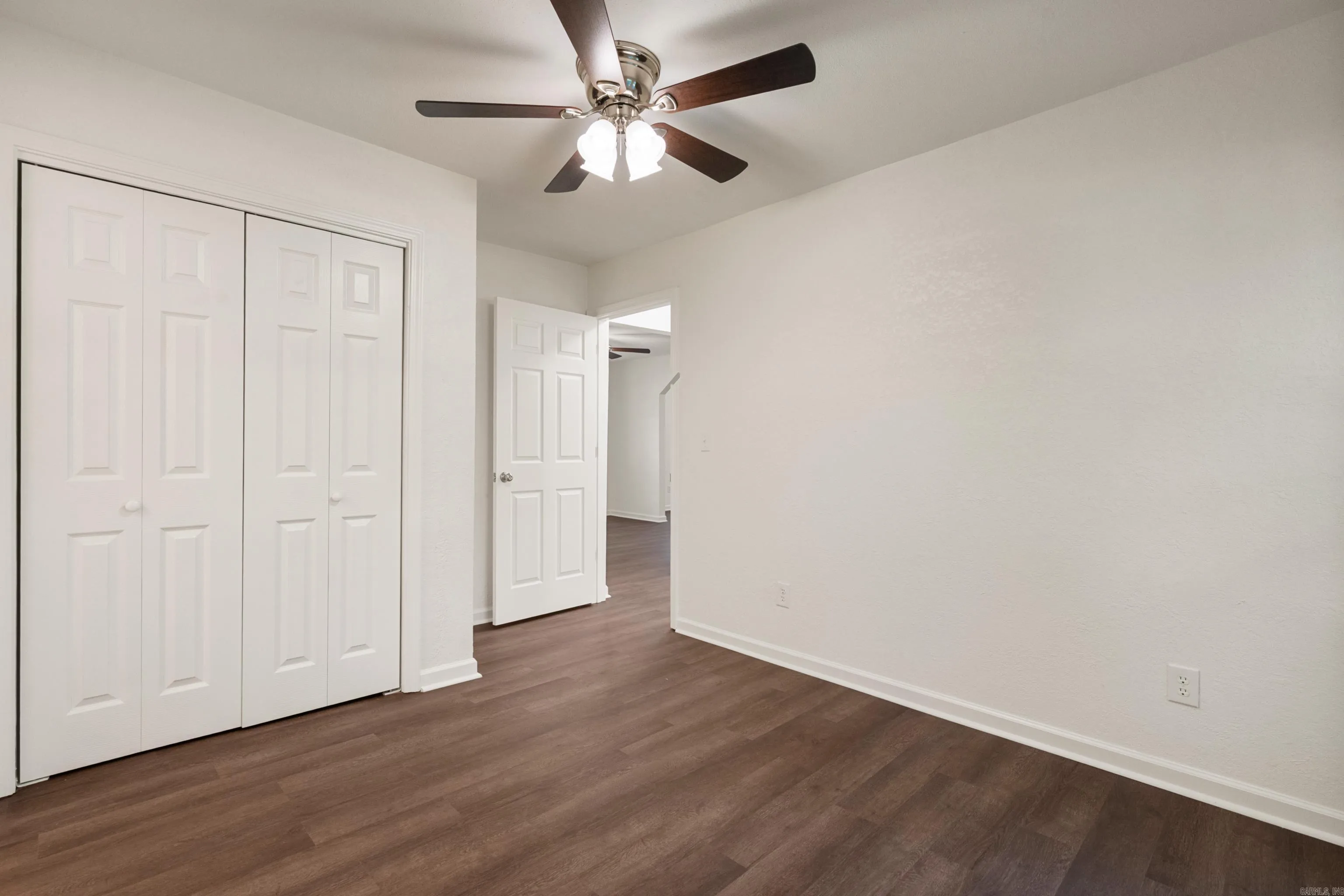 Property at 1004  Wilson - Image 20