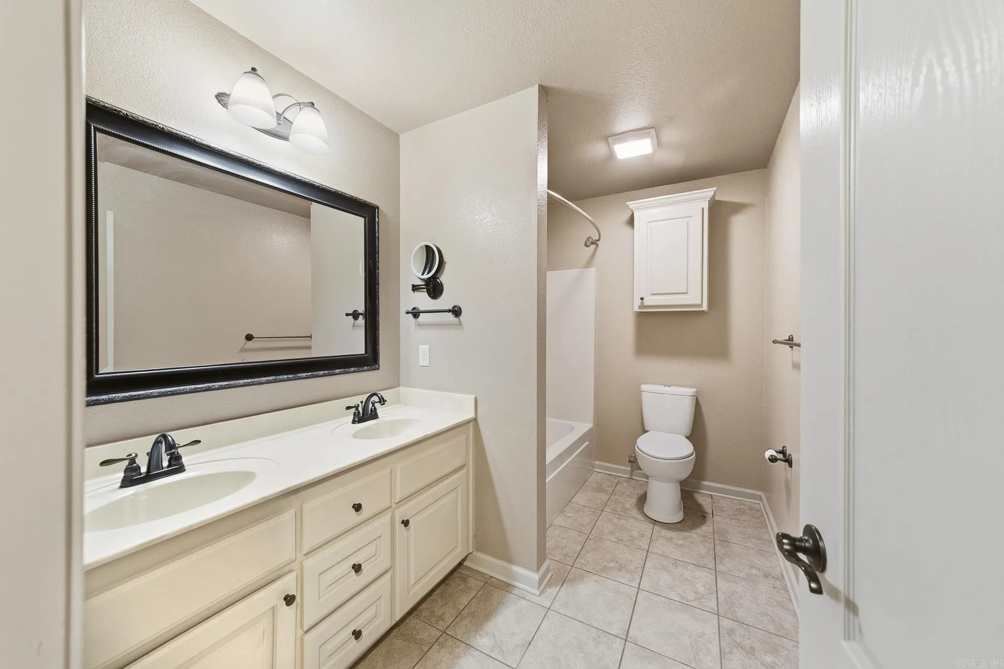 Property at 49  Castleton - Image 31