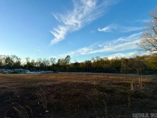 Property at 322  Forestcreek - Image 6