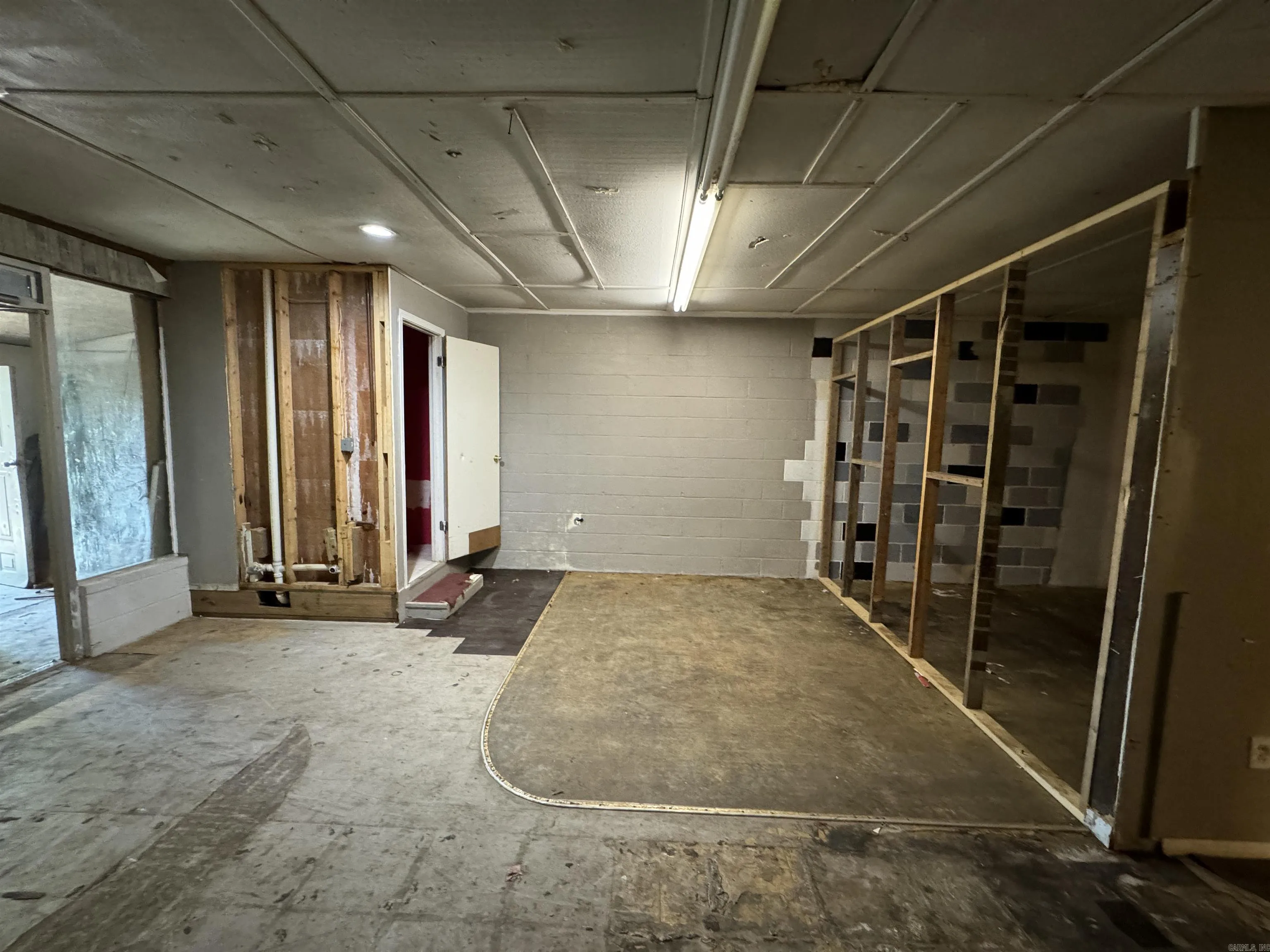 Property at 19630  Arch street - Image 4