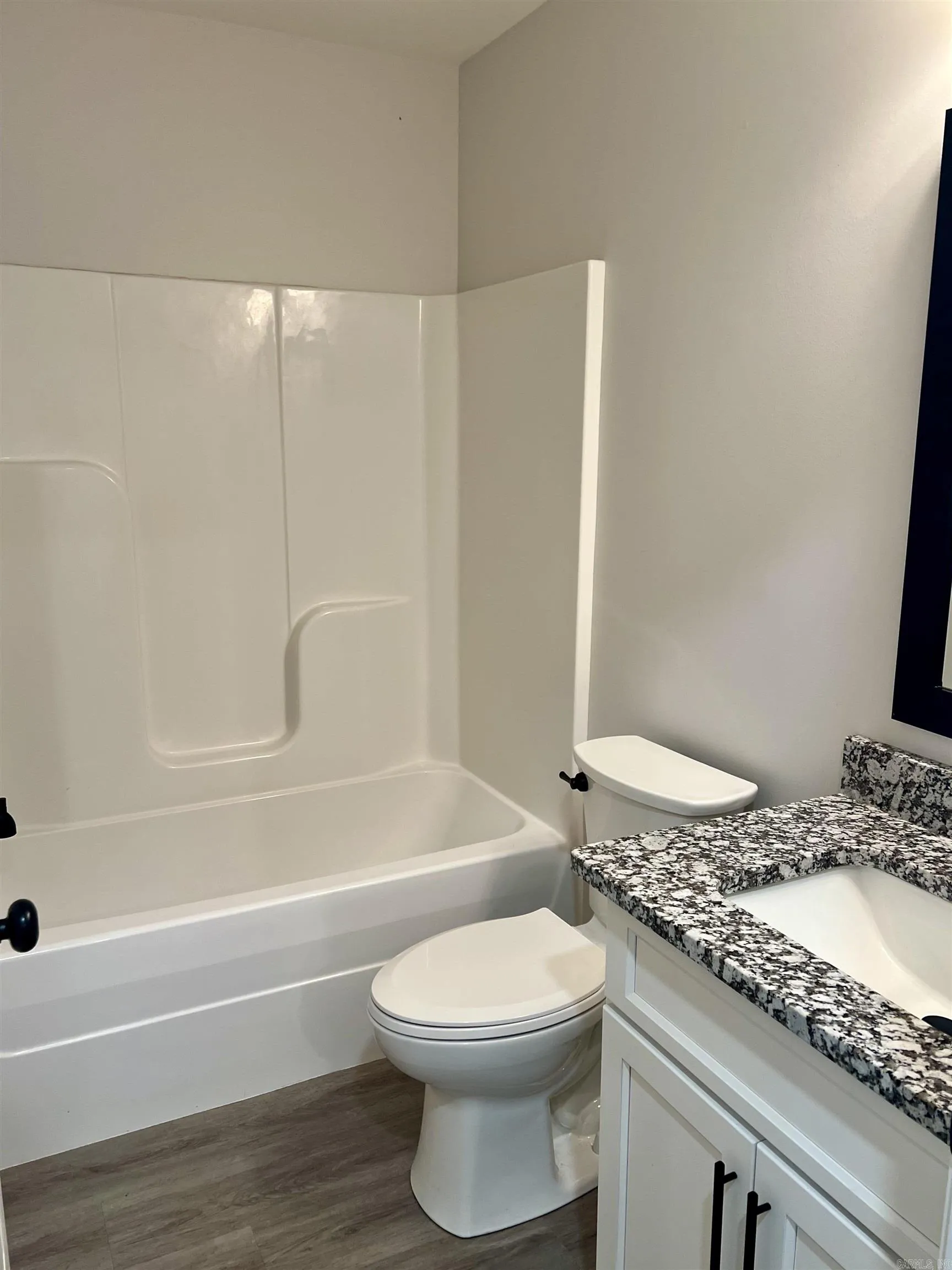 Property at 2505  Dallas - Image 15