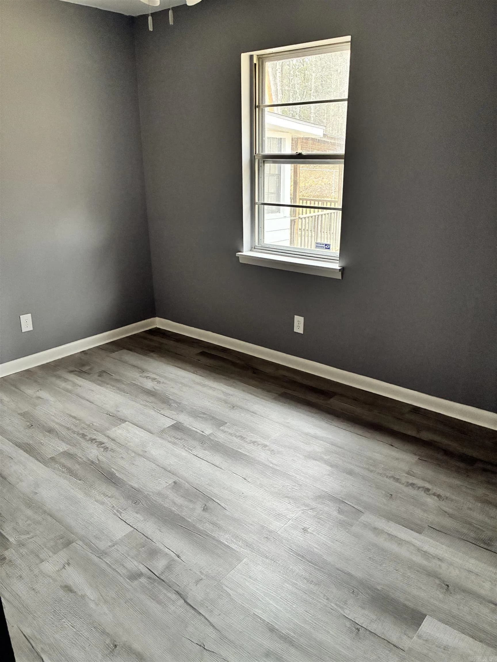 Property at 904  Lessel - Image 8