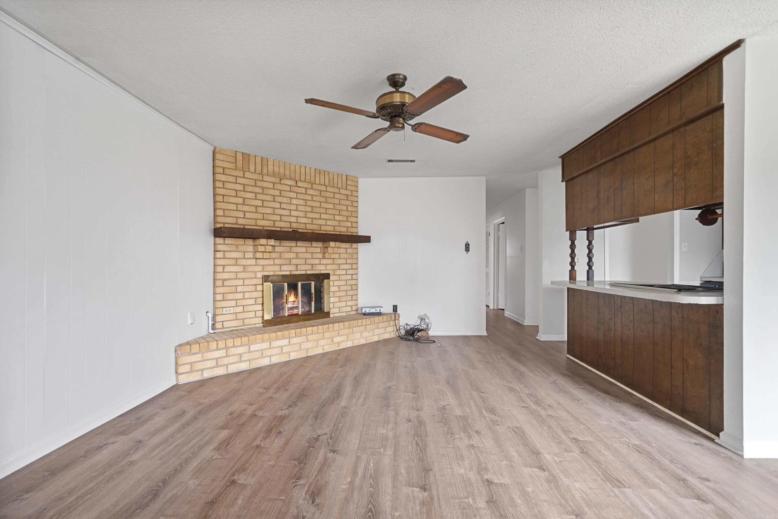 Property at 1205  Dyson - Image 18