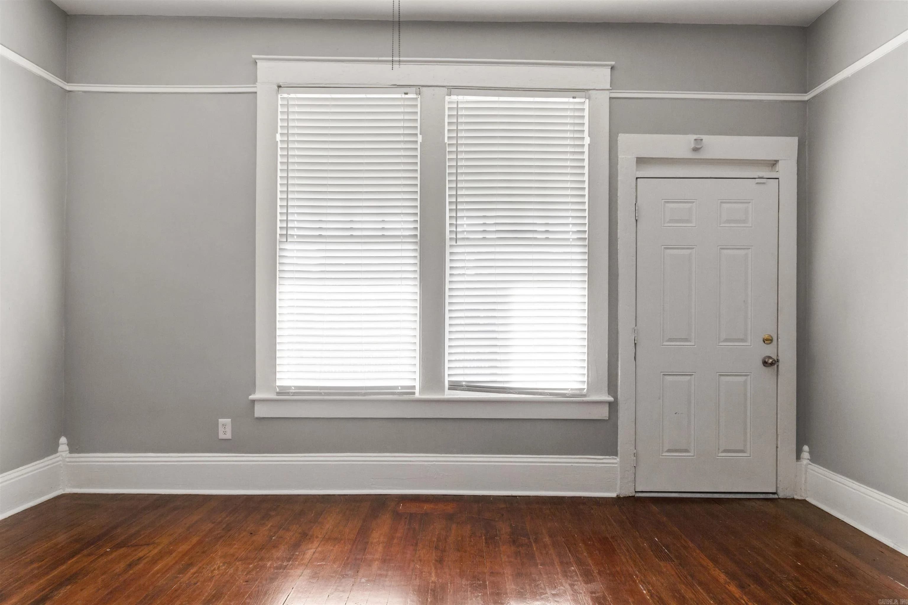 Property at 1601  Hanger - Image 3