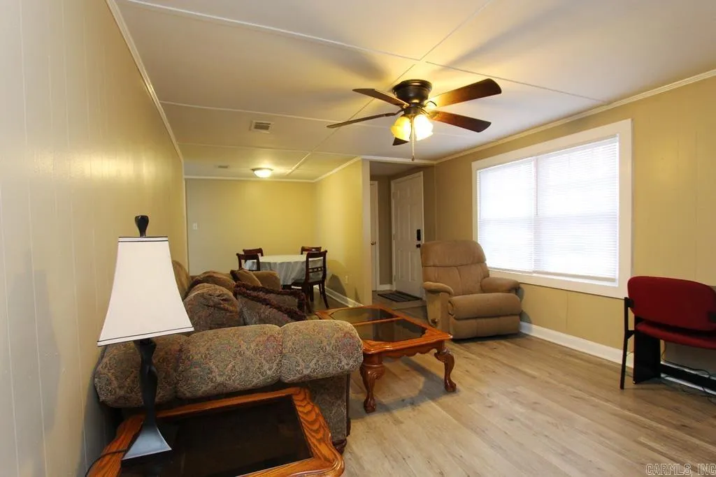 Property at 14  Cross - Image 13