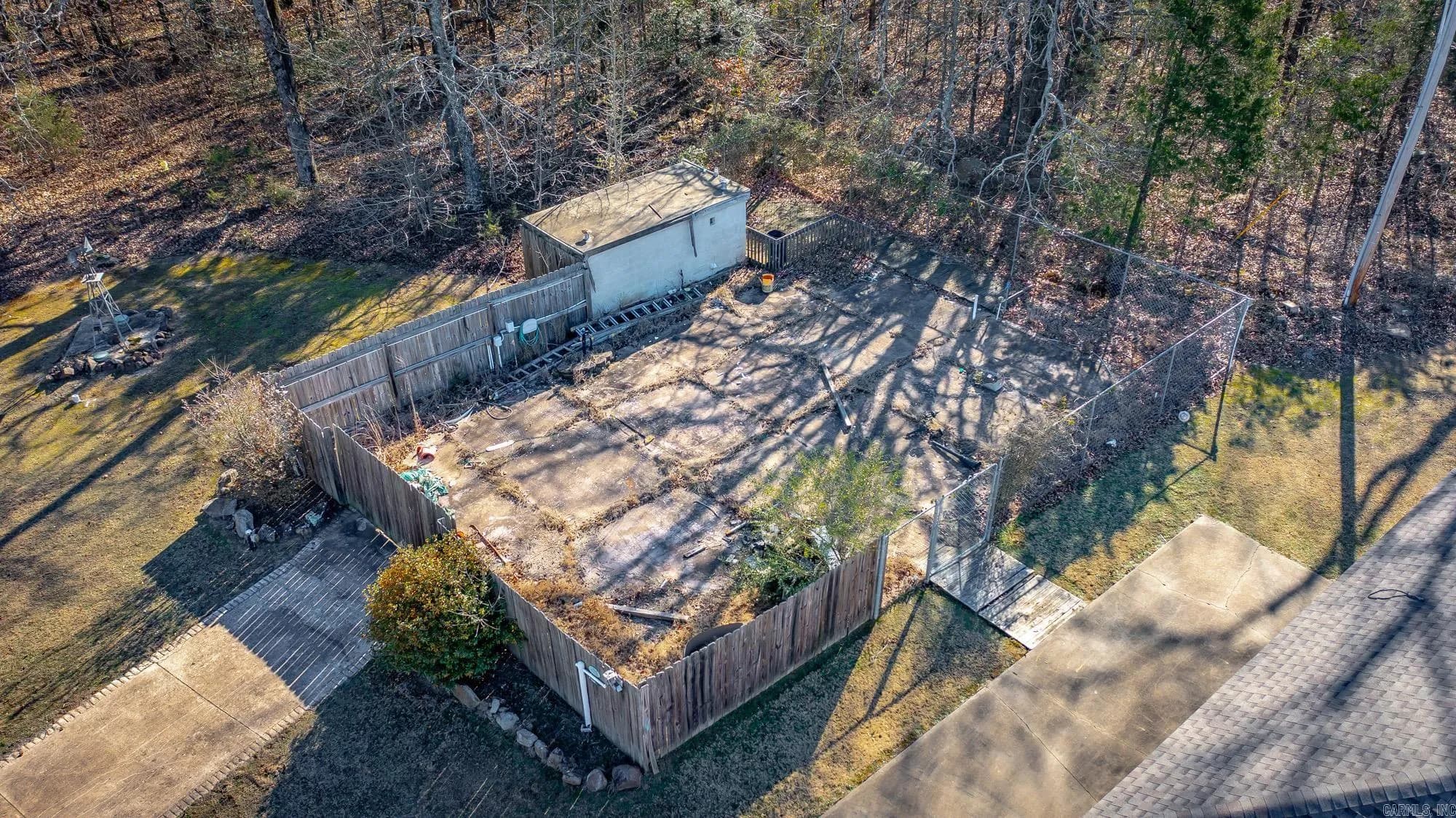 Property at 112  Selvidge ln - Image 37