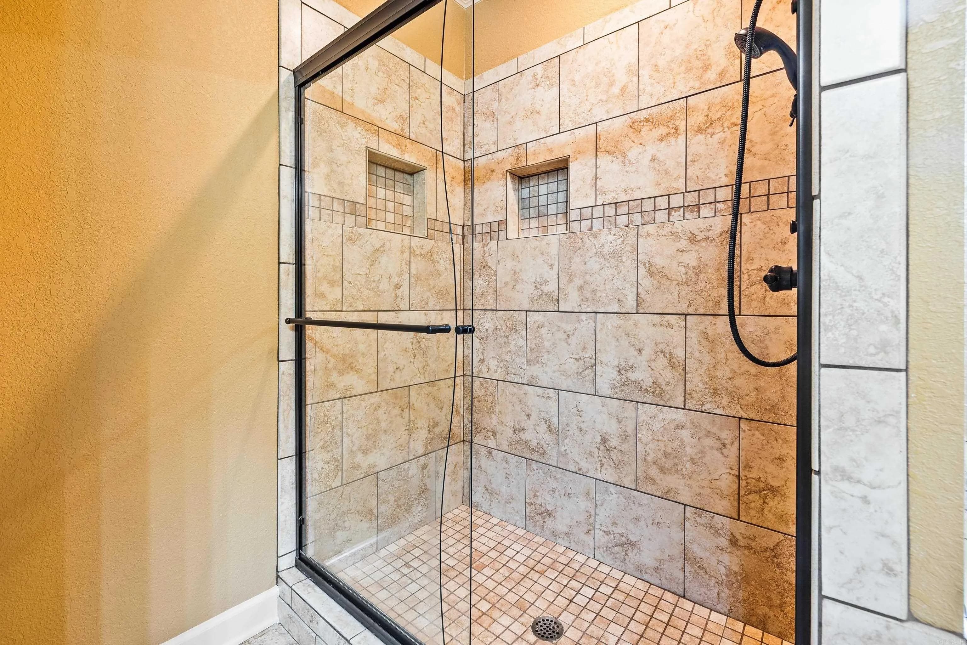 Property at 2513  Durango - Image 32