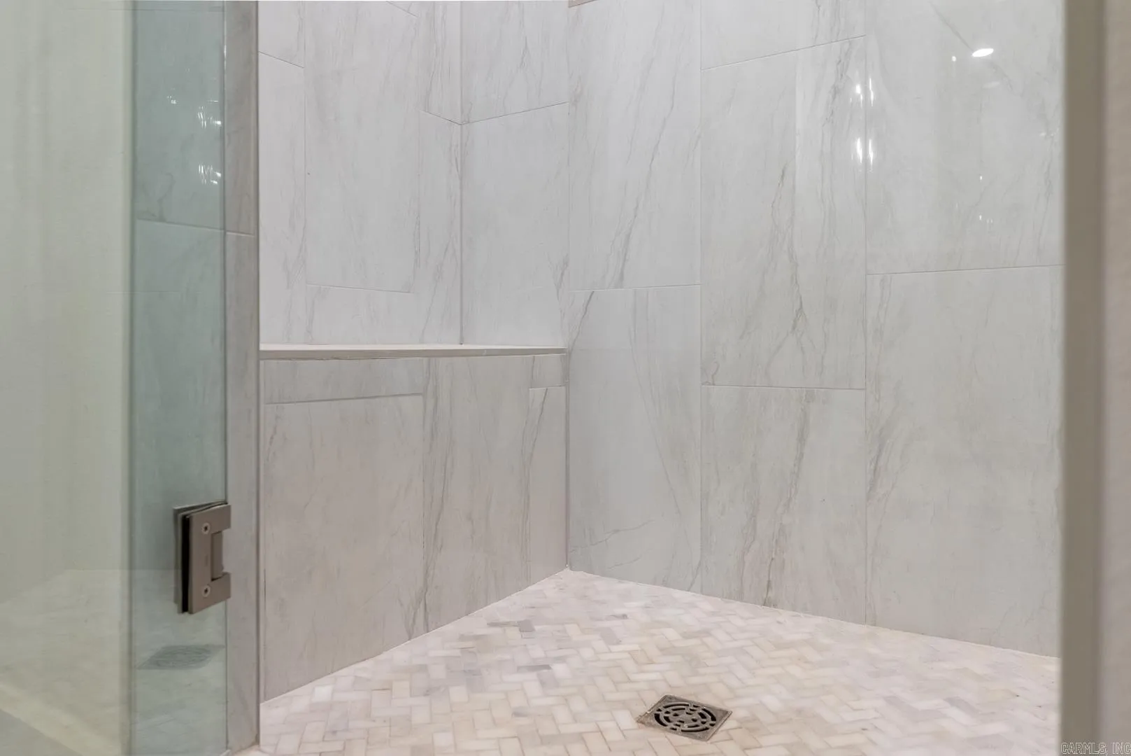 Property at 724  Edgewood - Image 18