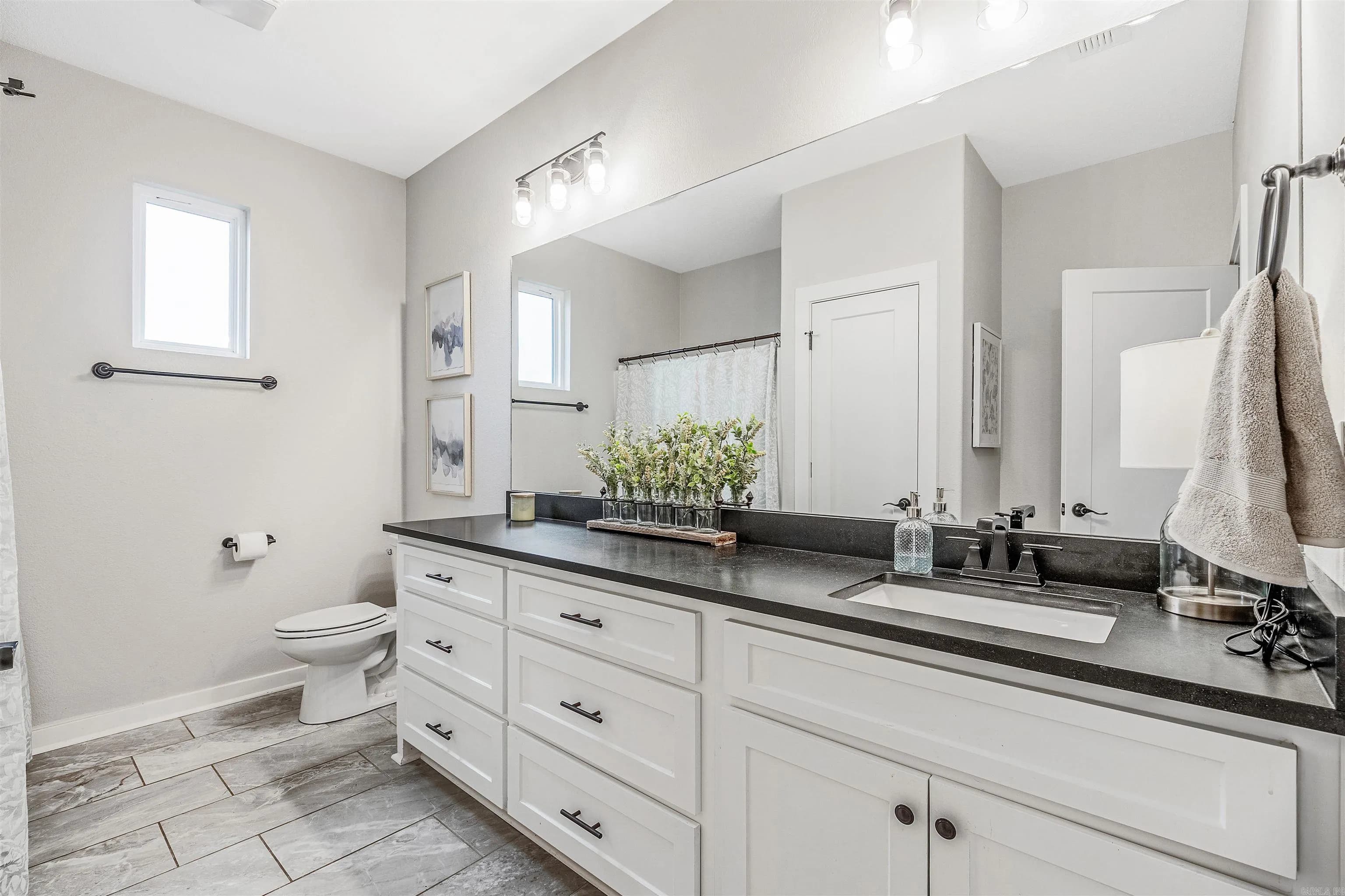 Property at 4093  Hampton - Image 31