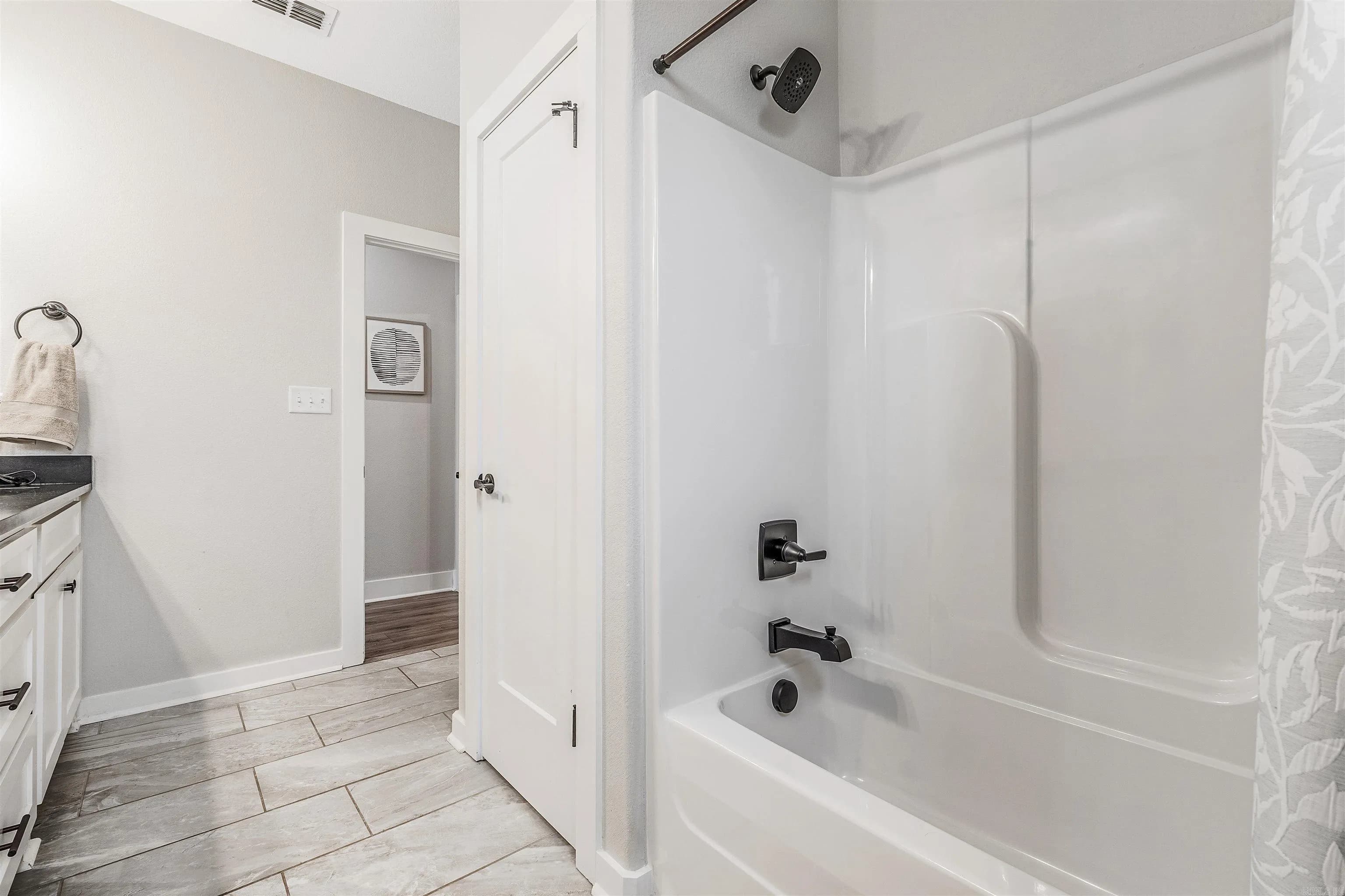 Property at 4093  Hampton - Image 32