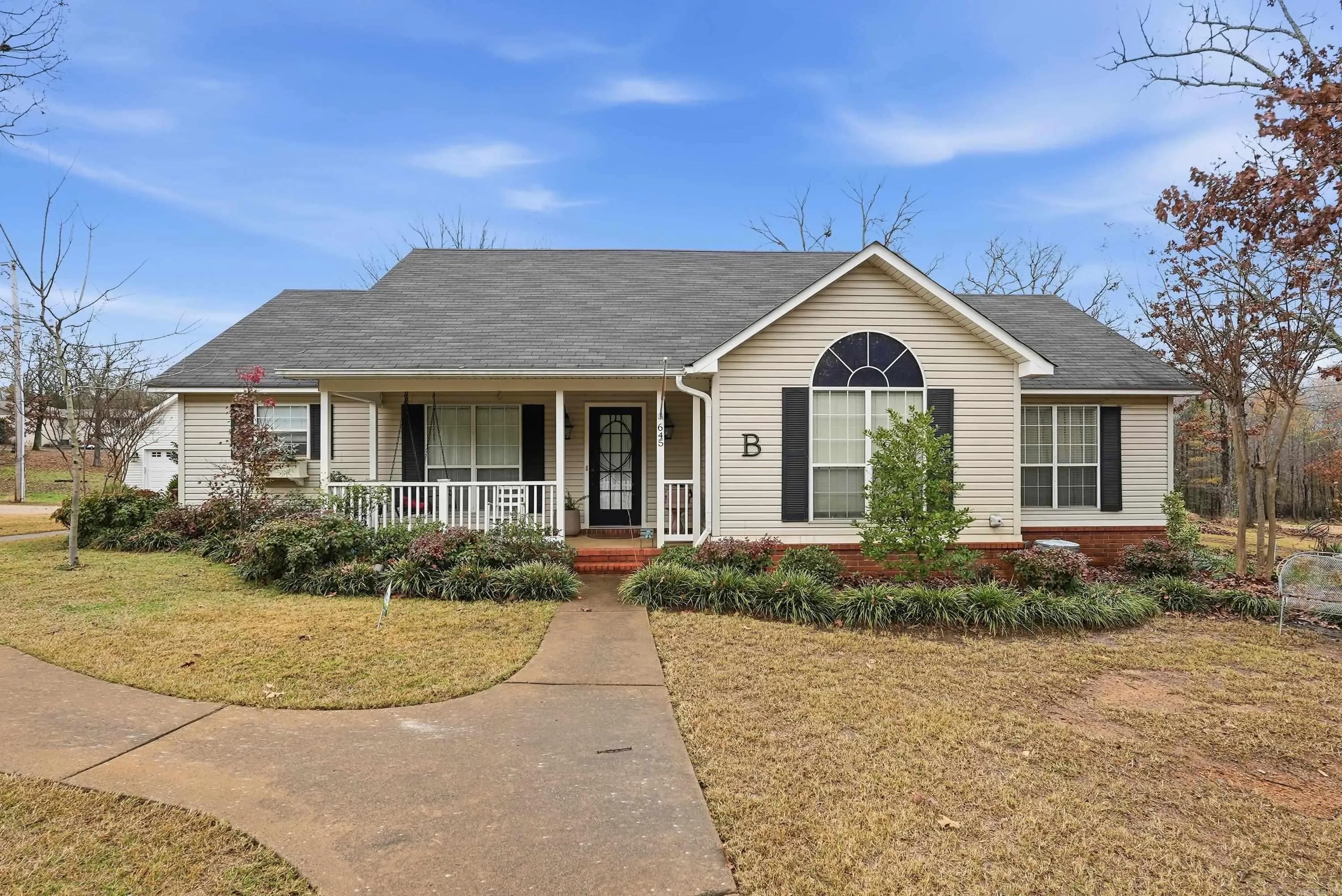 Property at 645  Diane - Image 6