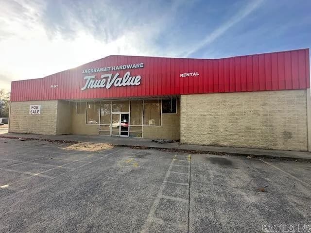 Property at 604 N Center street - Image 5