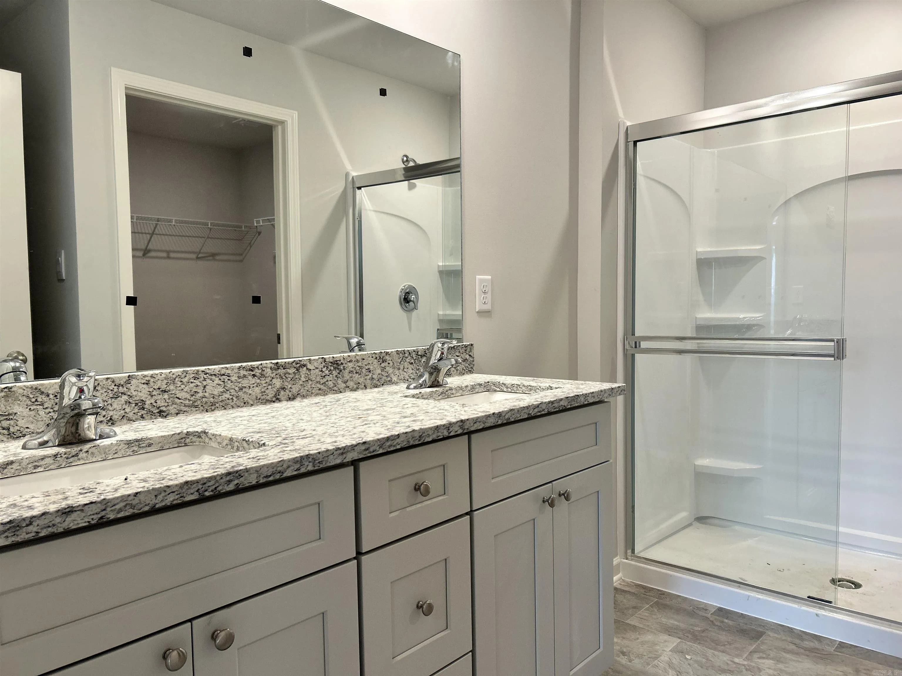 Property at 3510  Hawthorn - Image 7