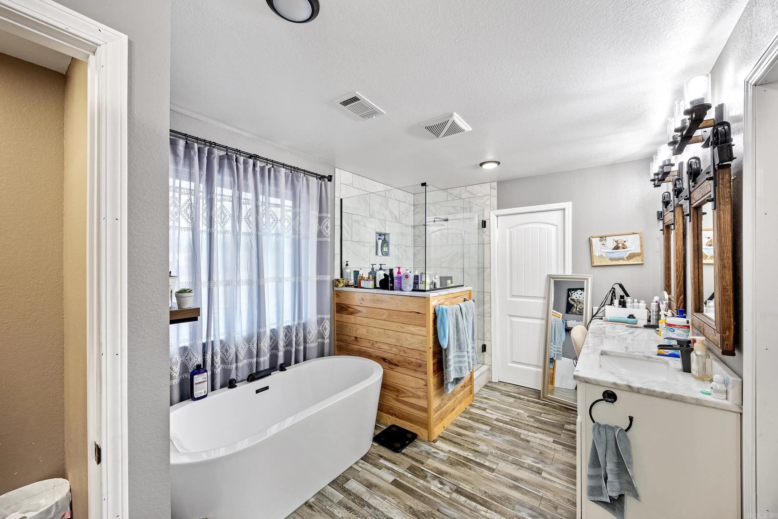 Property at 7799  Highway 352 - Image 18