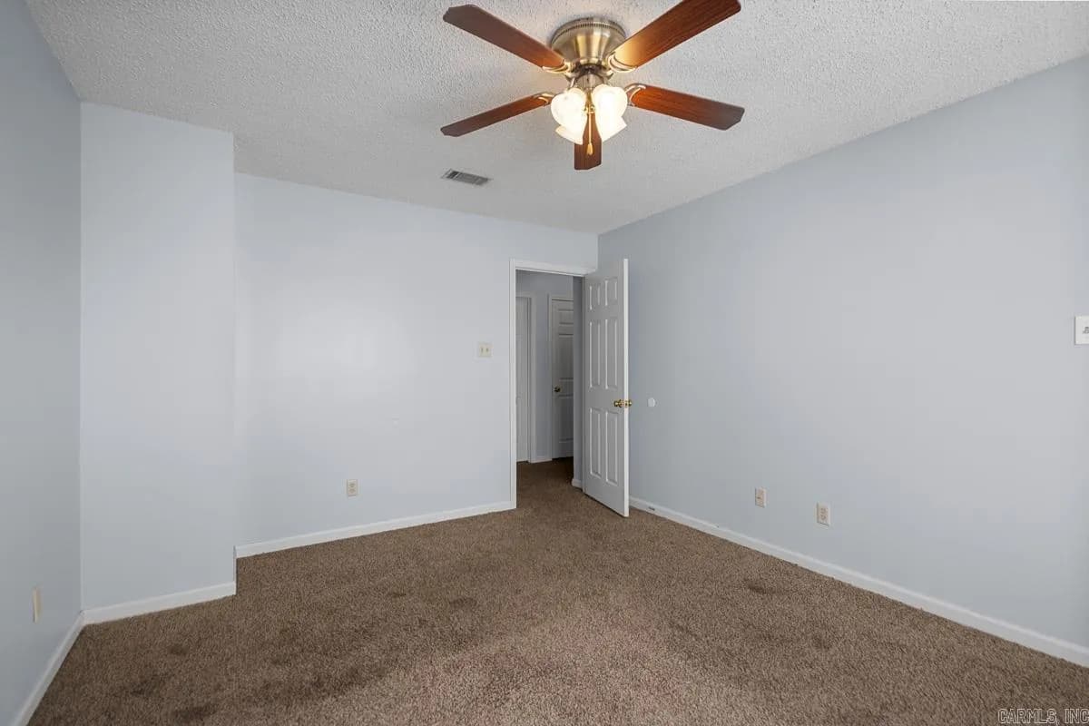 Property at 1809  Reservoir - Image 11