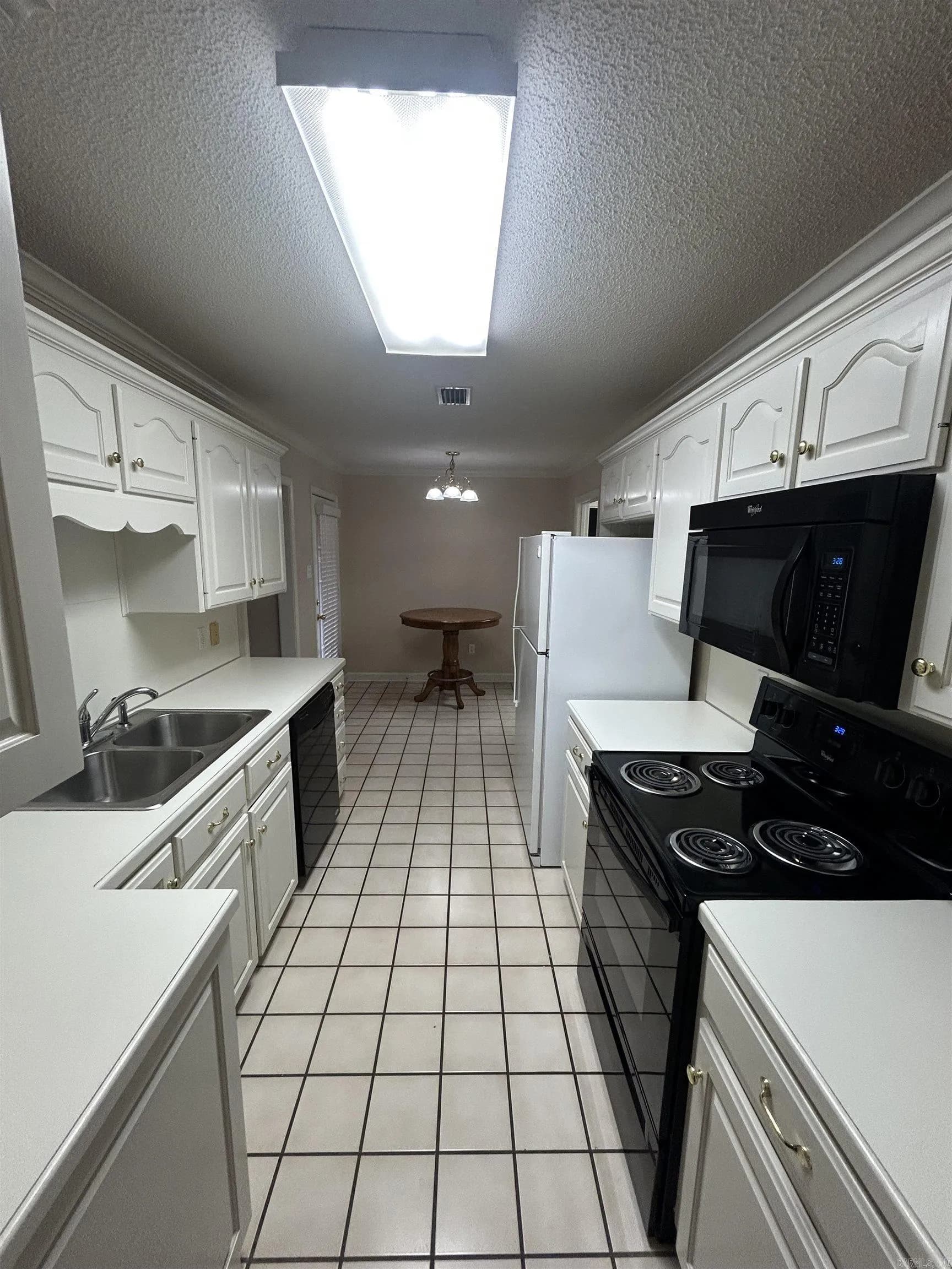 Property at 1940  Payne - Image 7