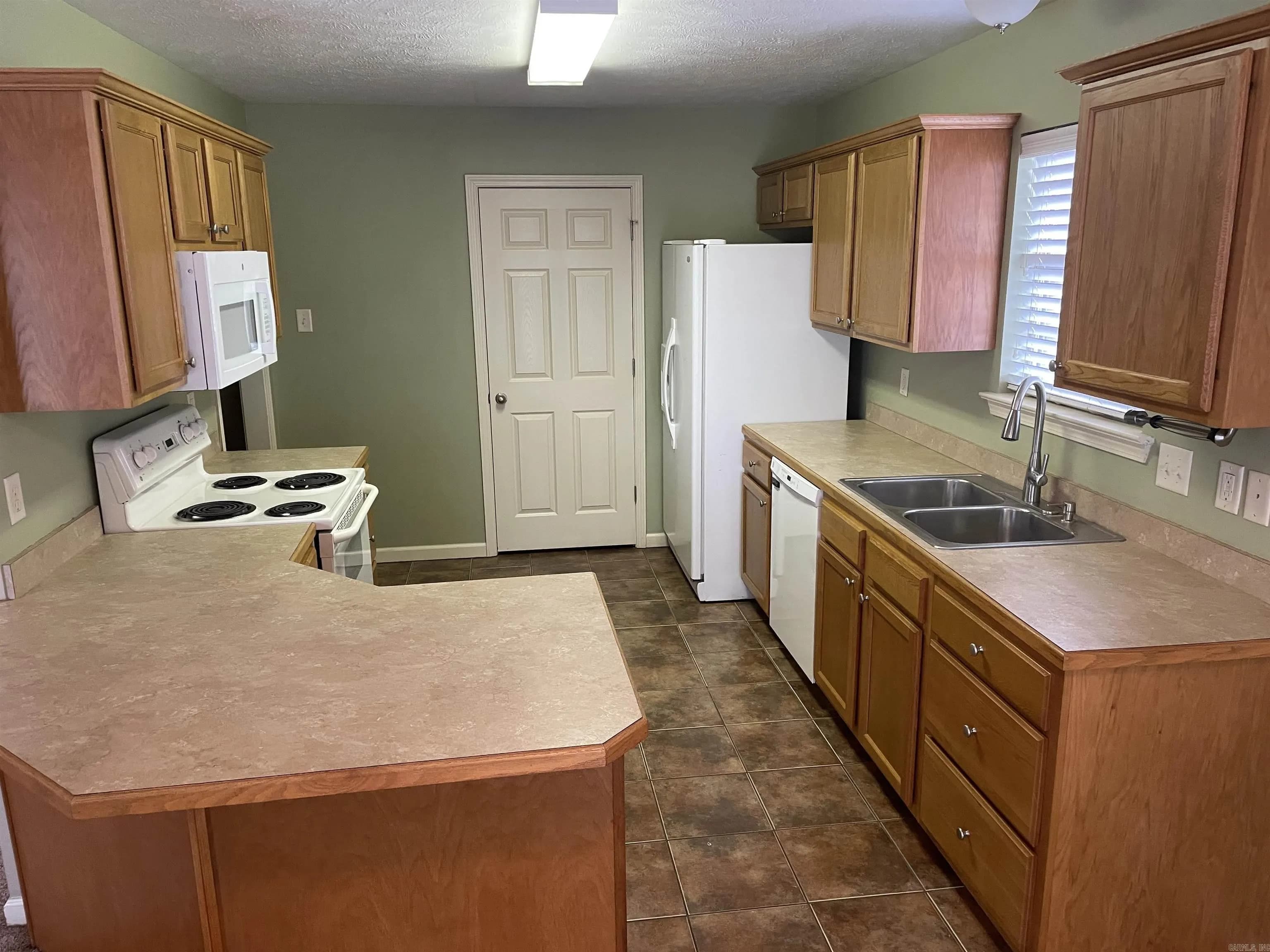 Property at 1720  Milestone - Image 3