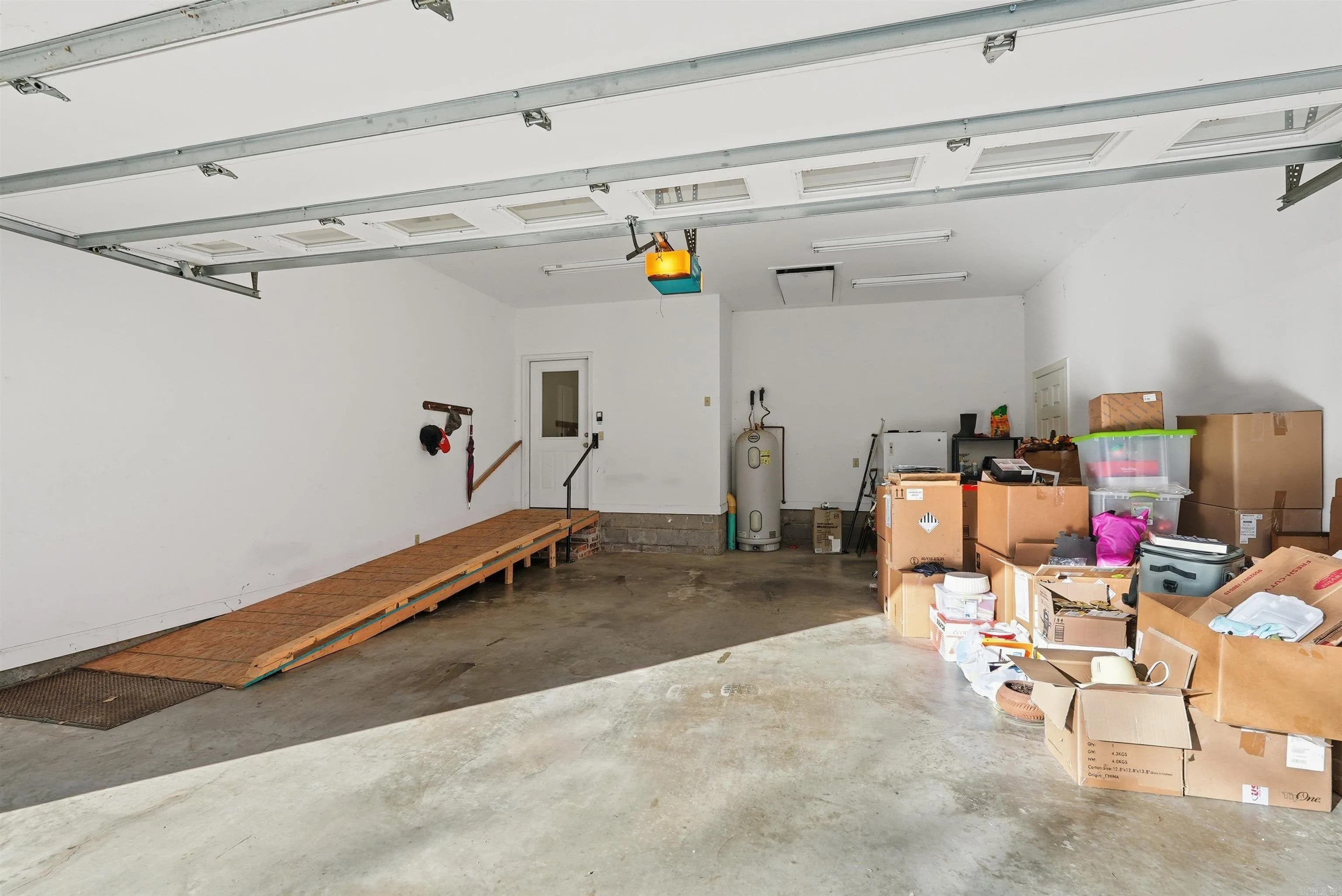 Property at 2121  Donham - Image 41