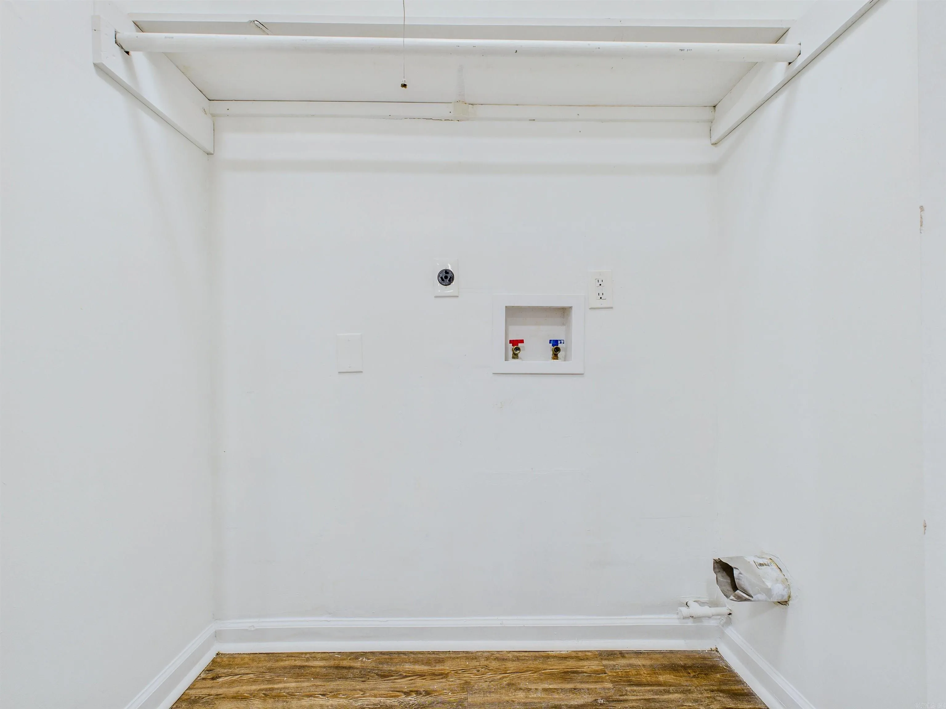 Property at 14  Linkay - Image 20