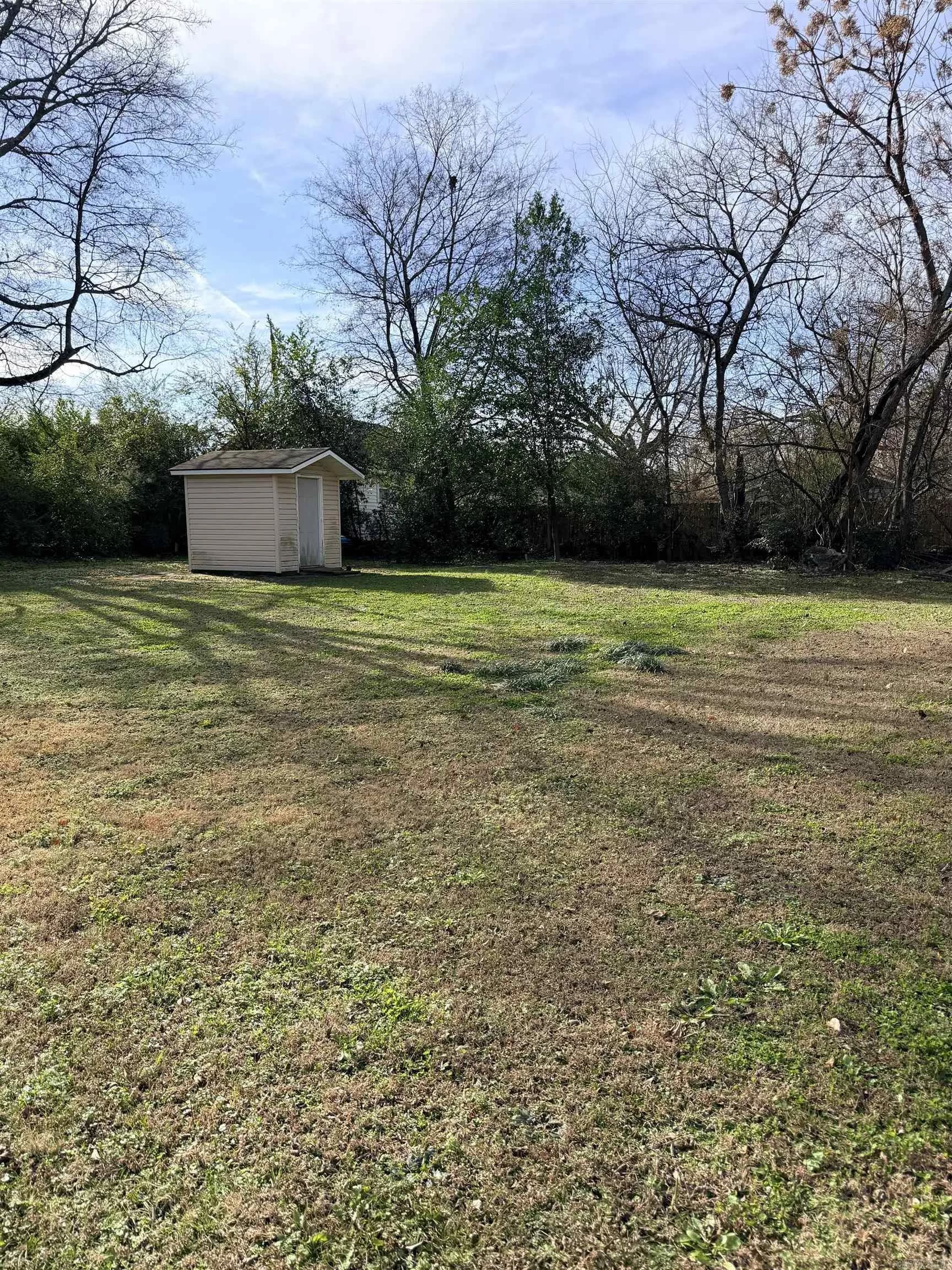 Property at 629  Fourth st - Image 11