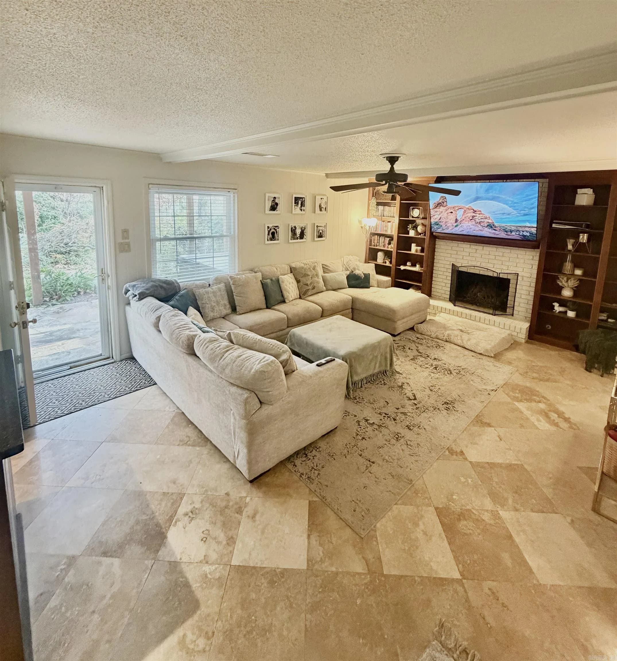 Property at 43  Colony - Image 15